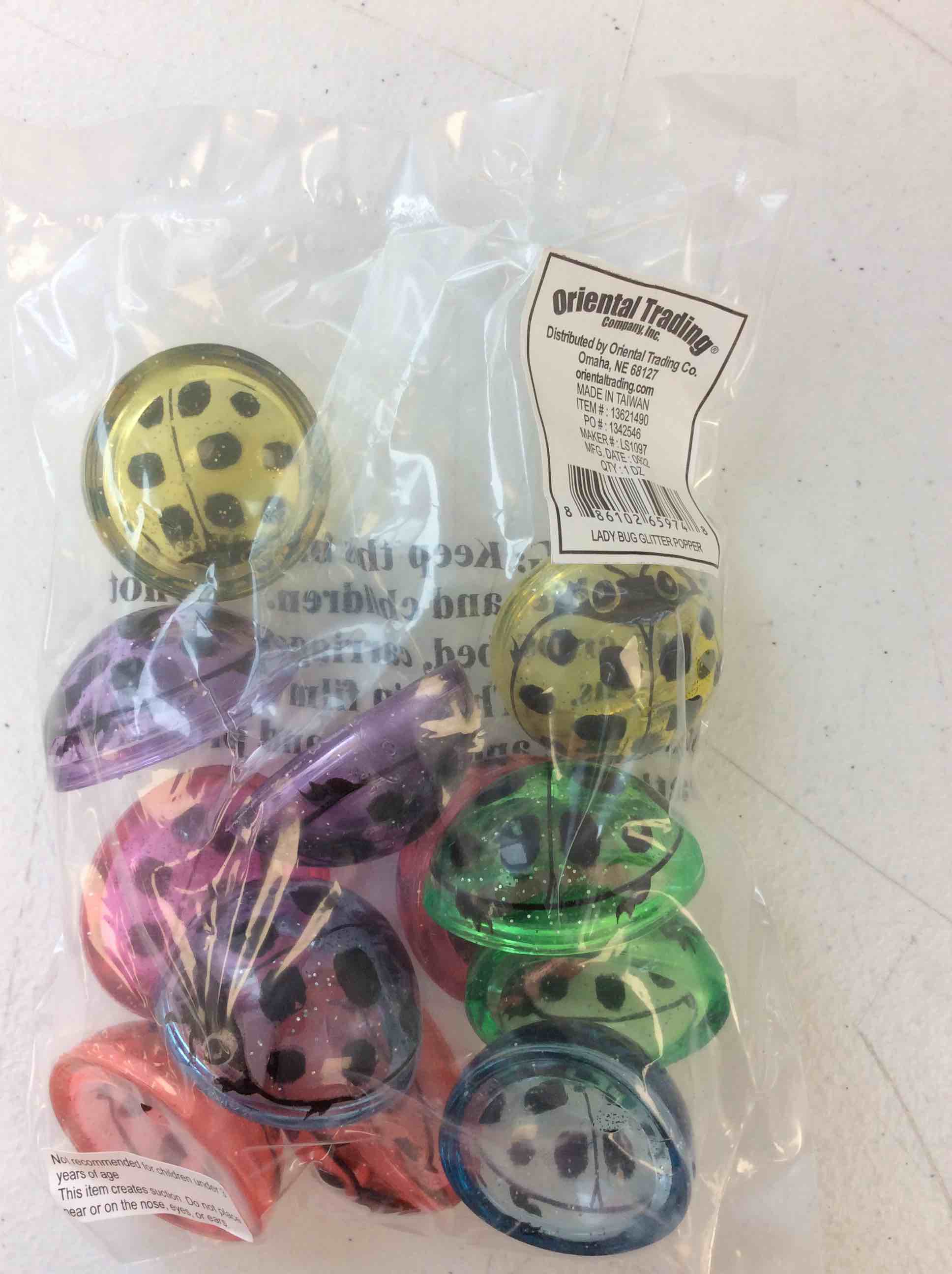Condition photo showing New/Like New for lady bug glitter popper