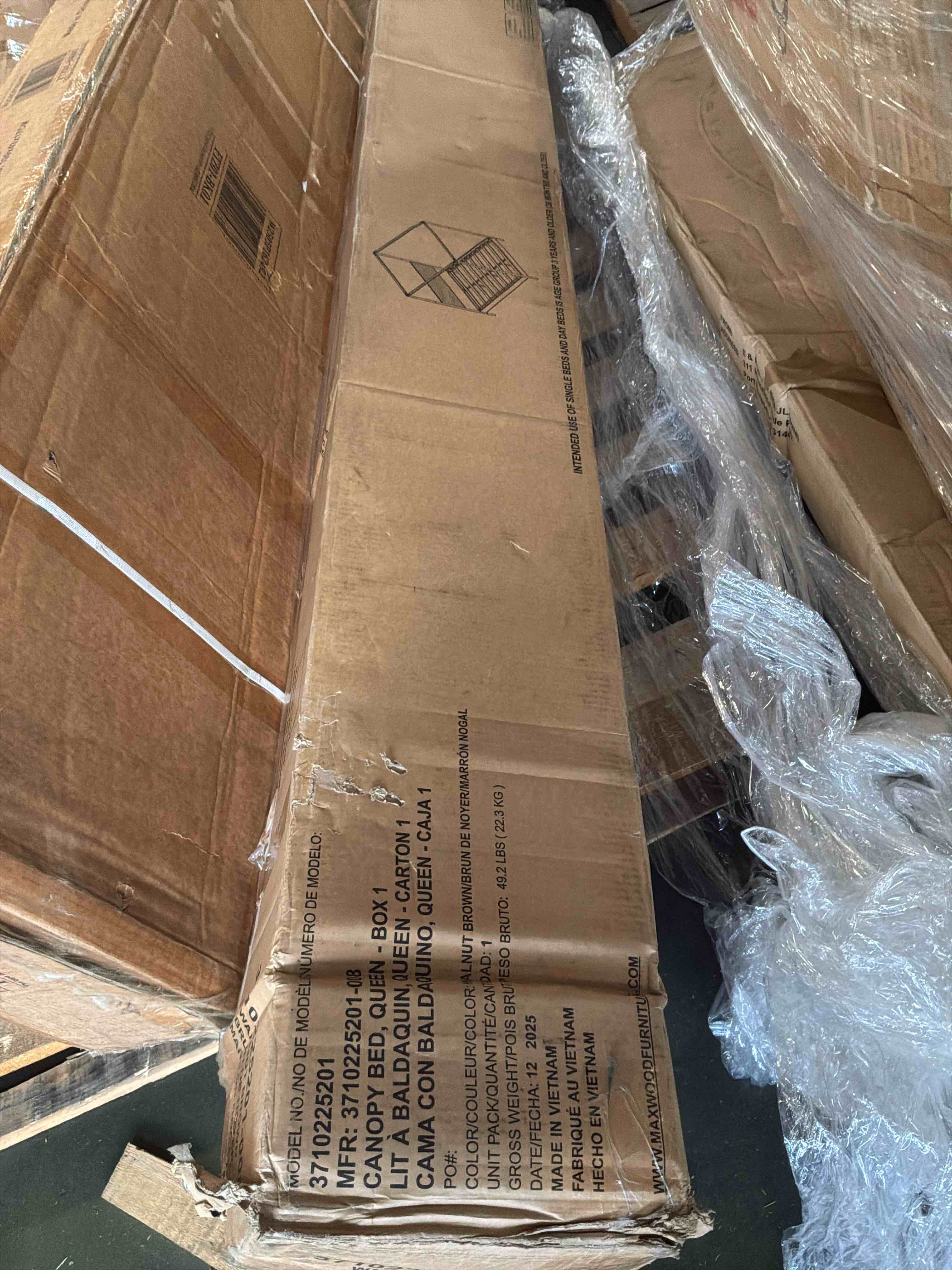 Condition photo showing Good Condition for (incomplete) harbor brown wood frame queen canopy bed