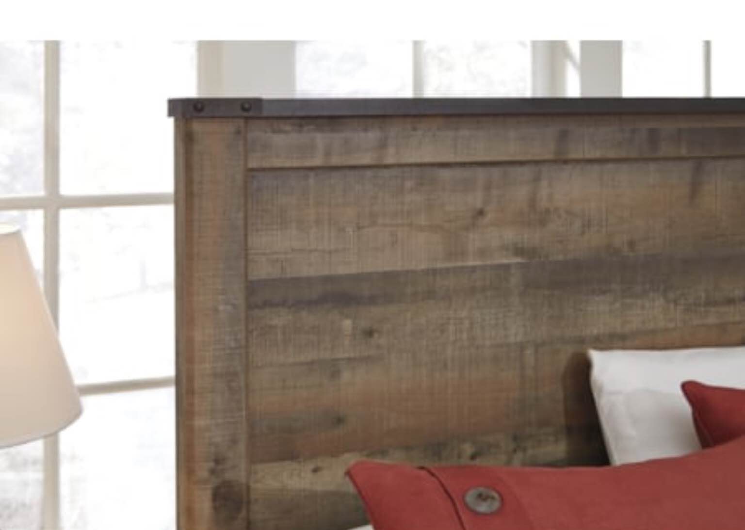 Condition photo showing Good Condition for trinell brown full headboard
