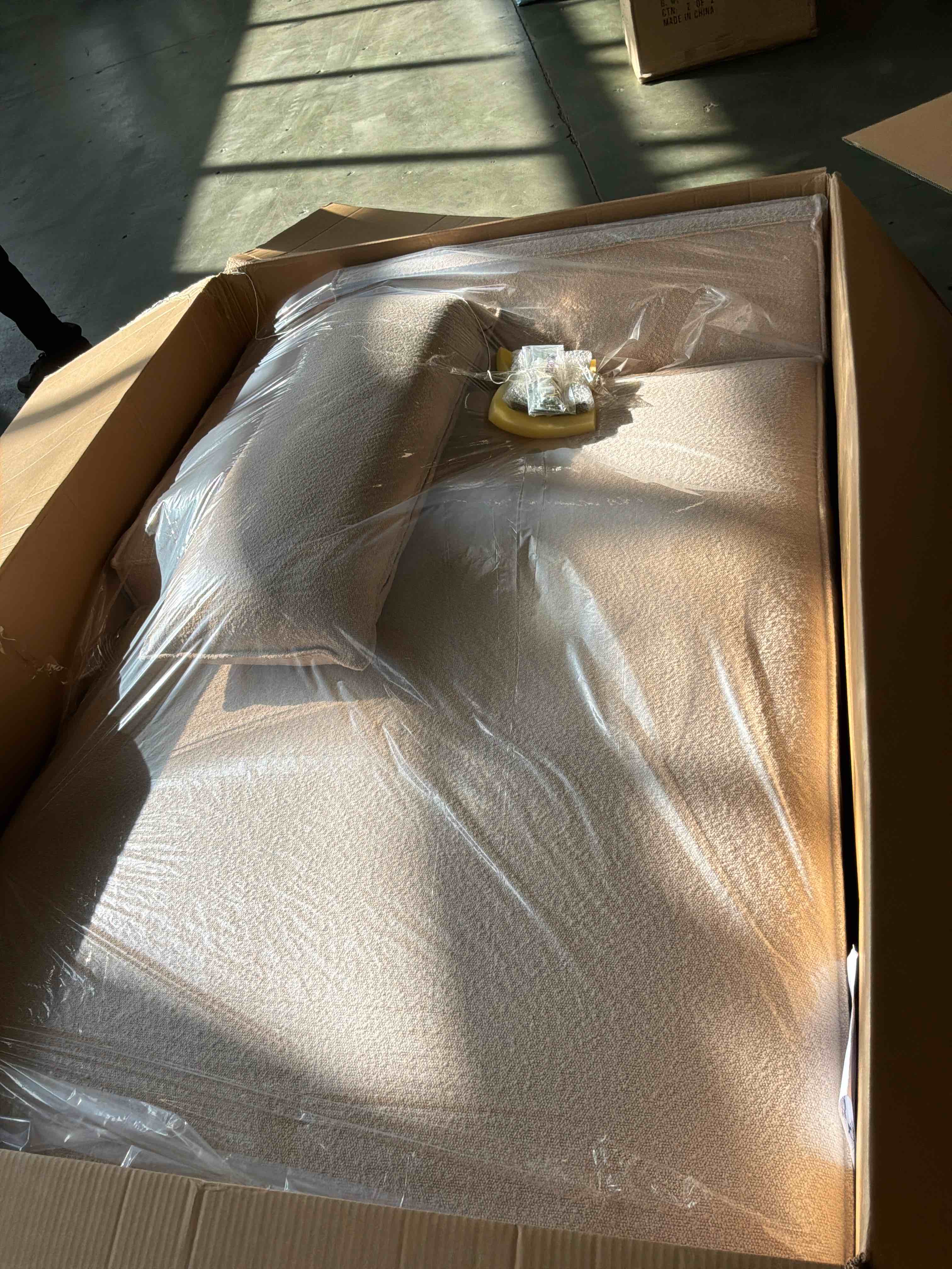 Condition photo showing Good Condition for md 2593-chaise left