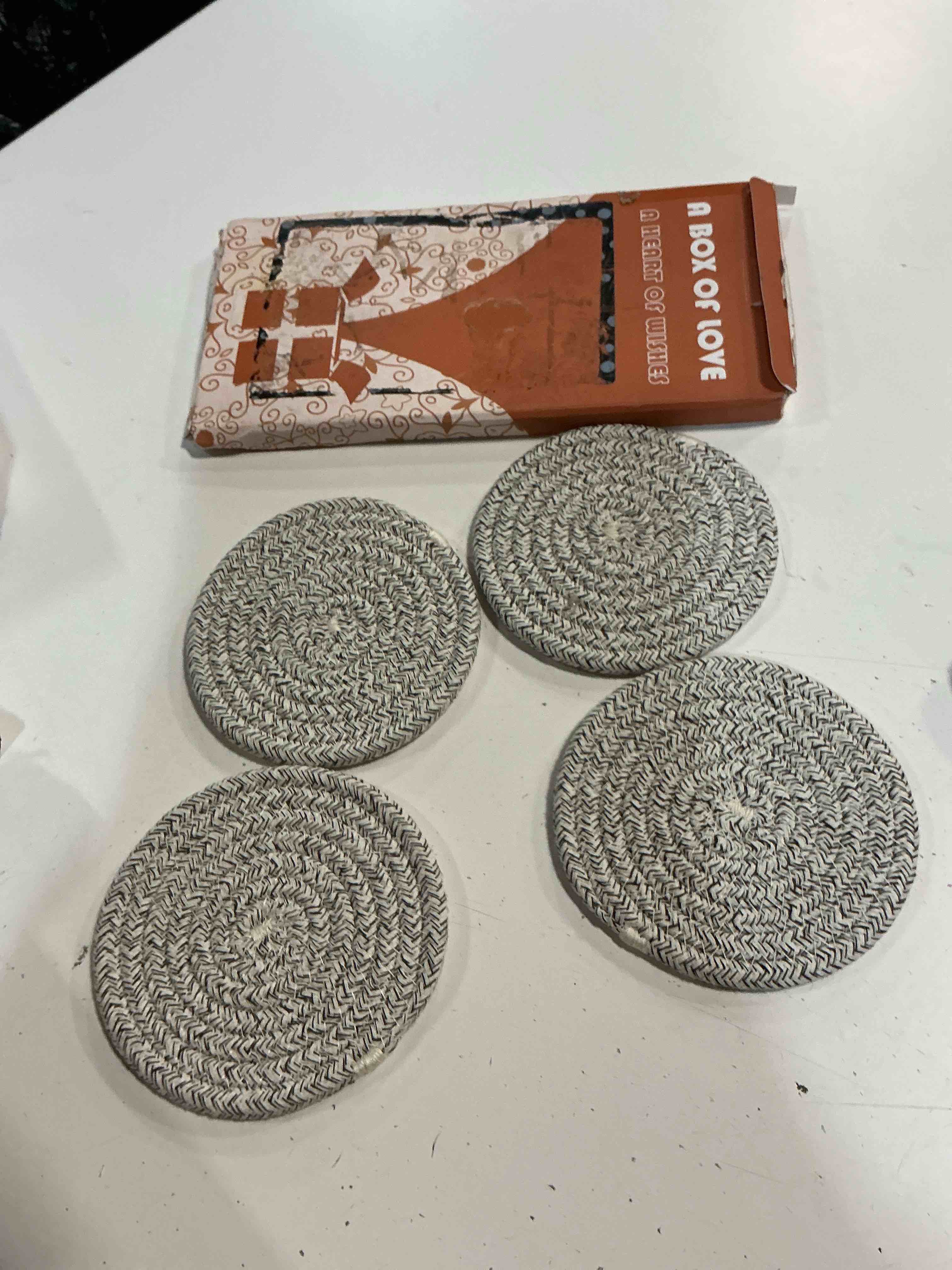 https://s3.amazonaws.com/lotting-images-prod/bidfta/BRN7366348_1789392287992.jpeg