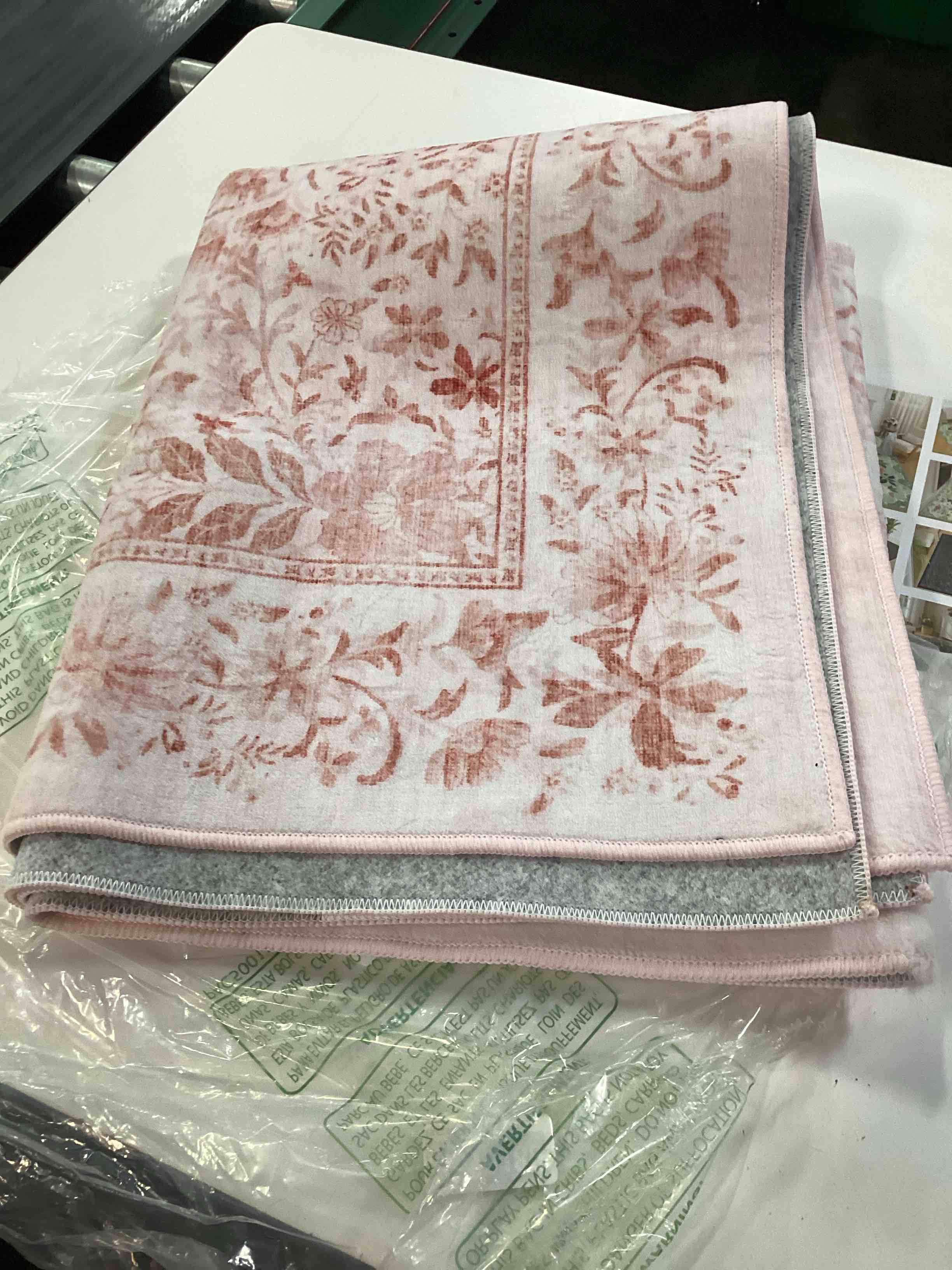 Condition photo showing Good Condition for 3x5 rug washable vintage floral bedroom area rug non slip light pink | low pile, non-shedding, stain resistant boho lightweight soft indoor carpet for bathroom office dining living room farmhouse