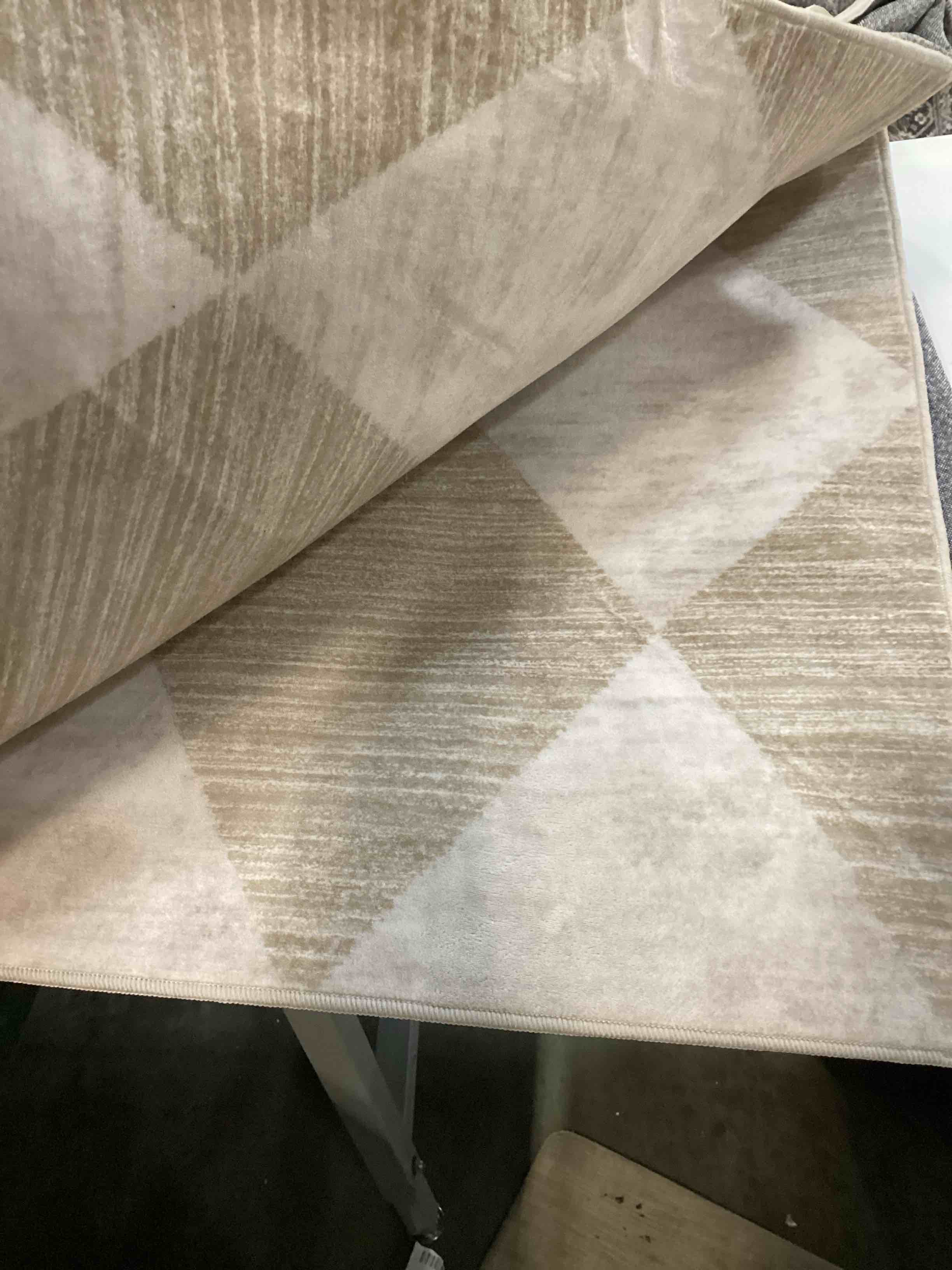 Condition photo showing Good Condition for beige washable area rug  large 