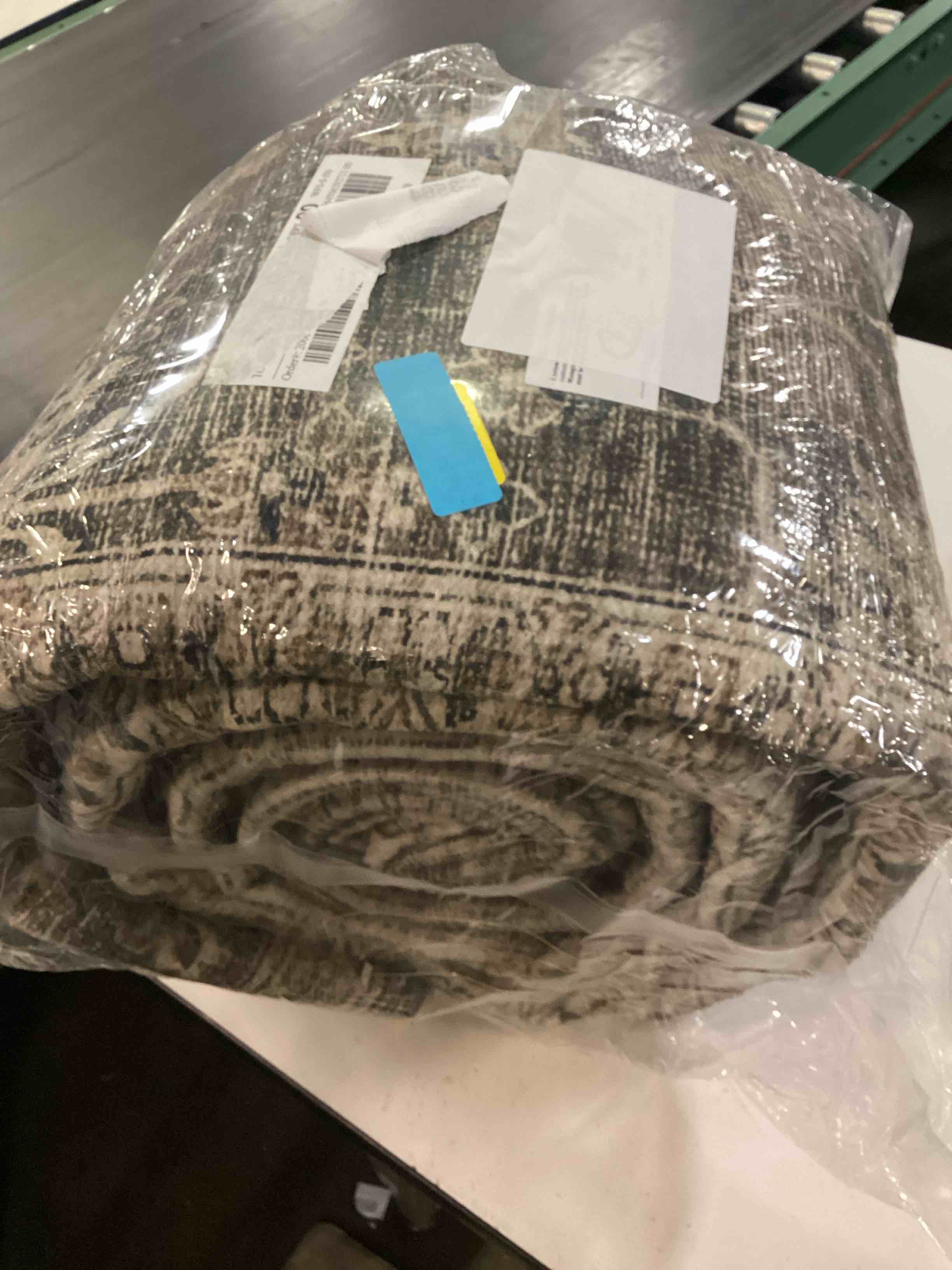 Condition photo showing Good Condition for berthmeer 9x12 area rug brown vintage distressed carpet | washable, non slip, soft low pile, indoor retro rugs for large living room, dining room, bedroom