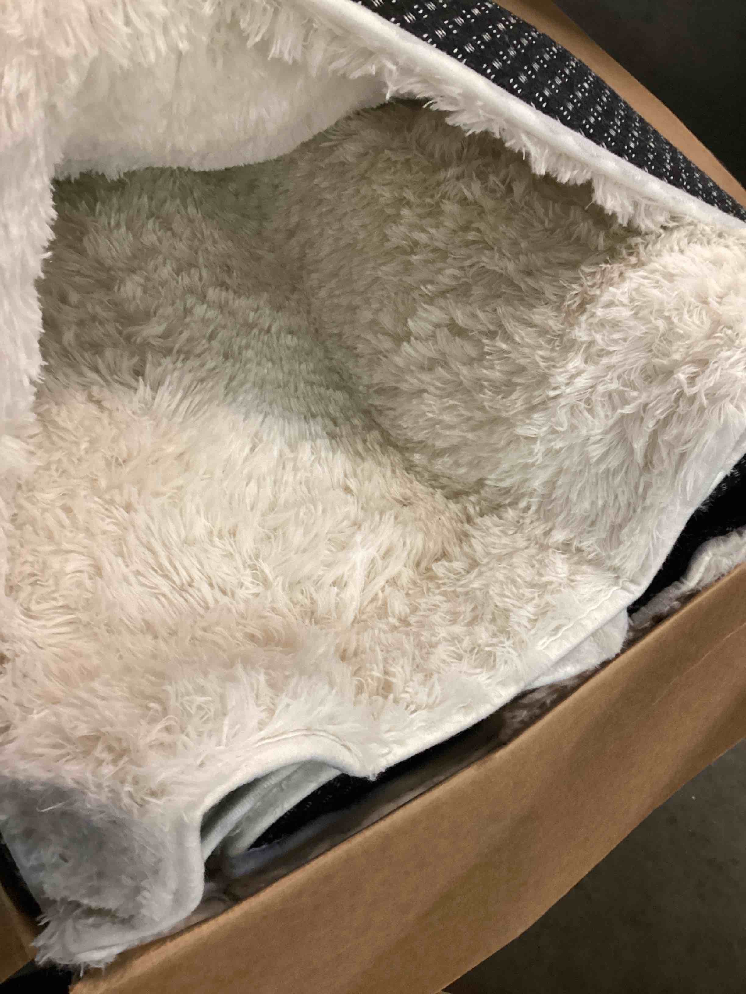 Condition photo showing As Is for 9x12 area rugs living room: fluffy bedroom rug shag carpet white