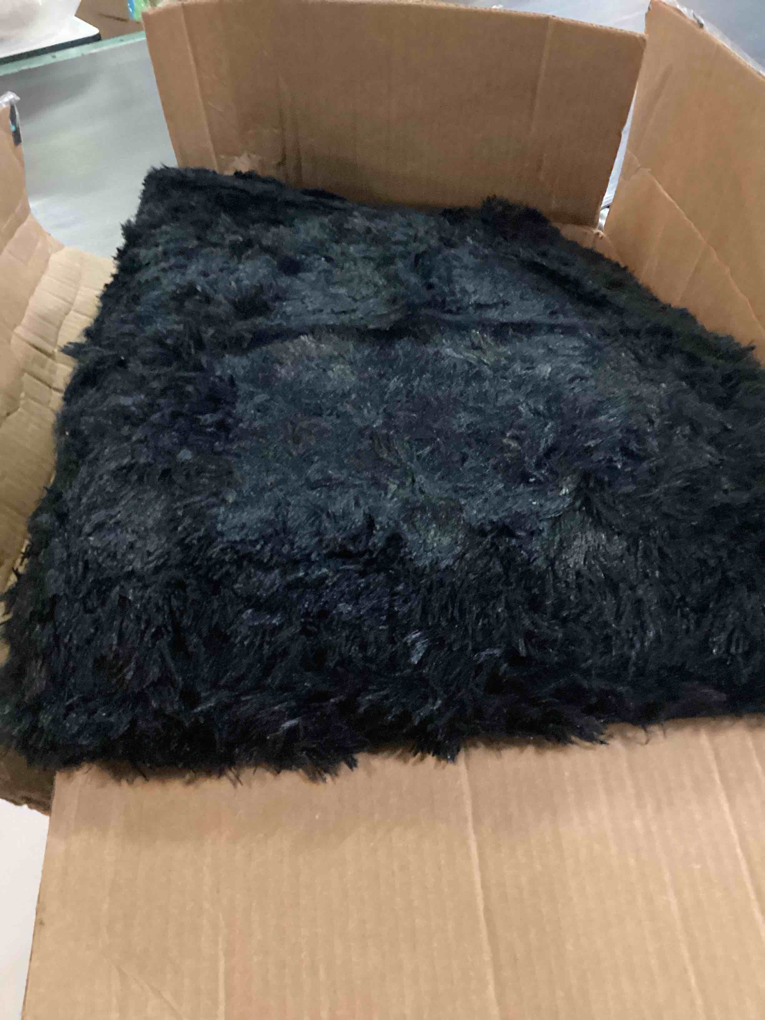 Condition photo showing Good Condition for (medium) shag area rugs for living room bedroom dinning room soft plush pile fluffy fuzzy indoor modern carpets washable rugs, black