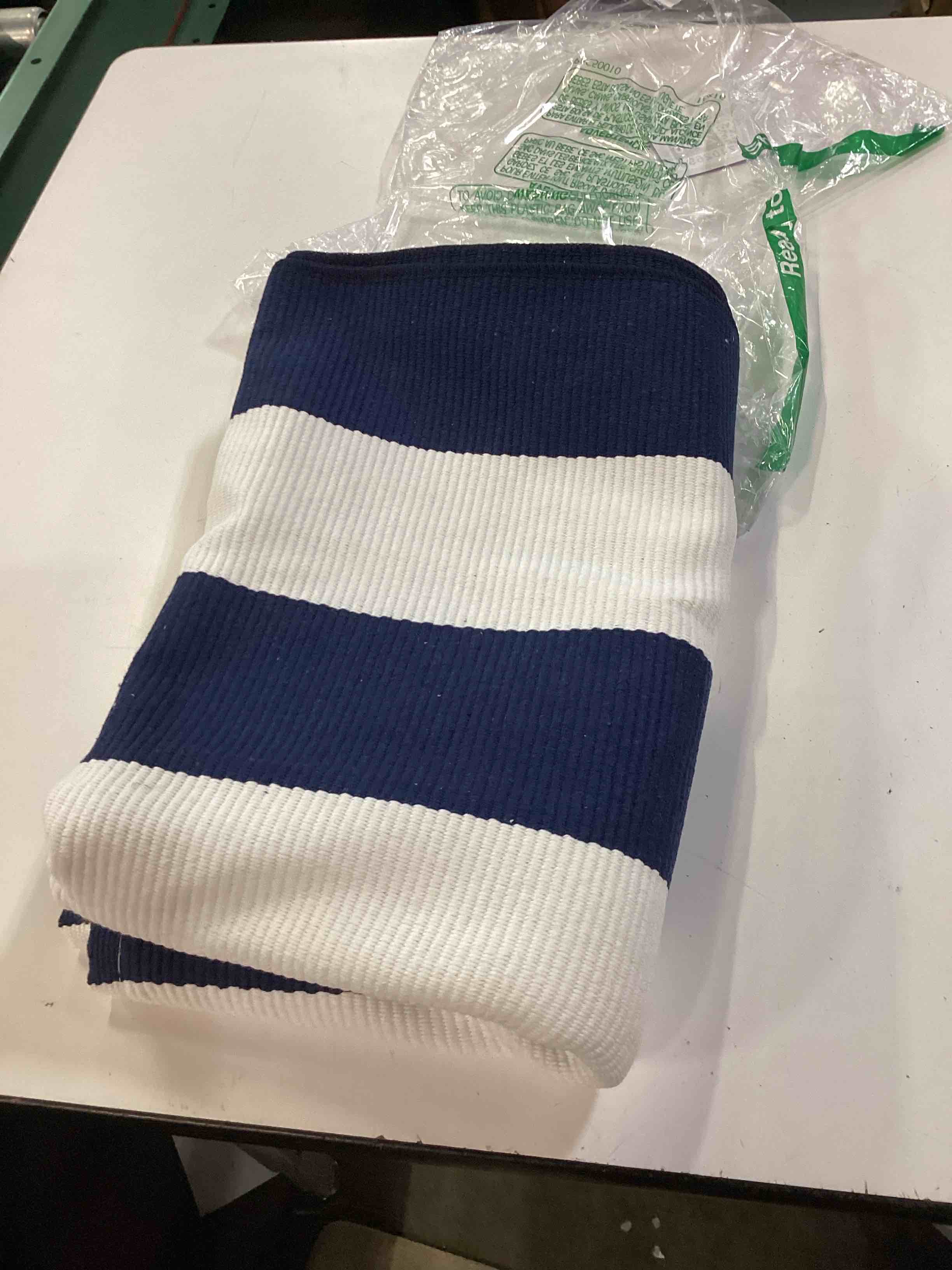 Condition photo showing Good Condition for montauk collection runner rug - 3" x 6', navy & ivory, handmade flatweave cotton, woven texture, farmhouse stripe pattern, ideal for bedroom, kitchen, hallway
