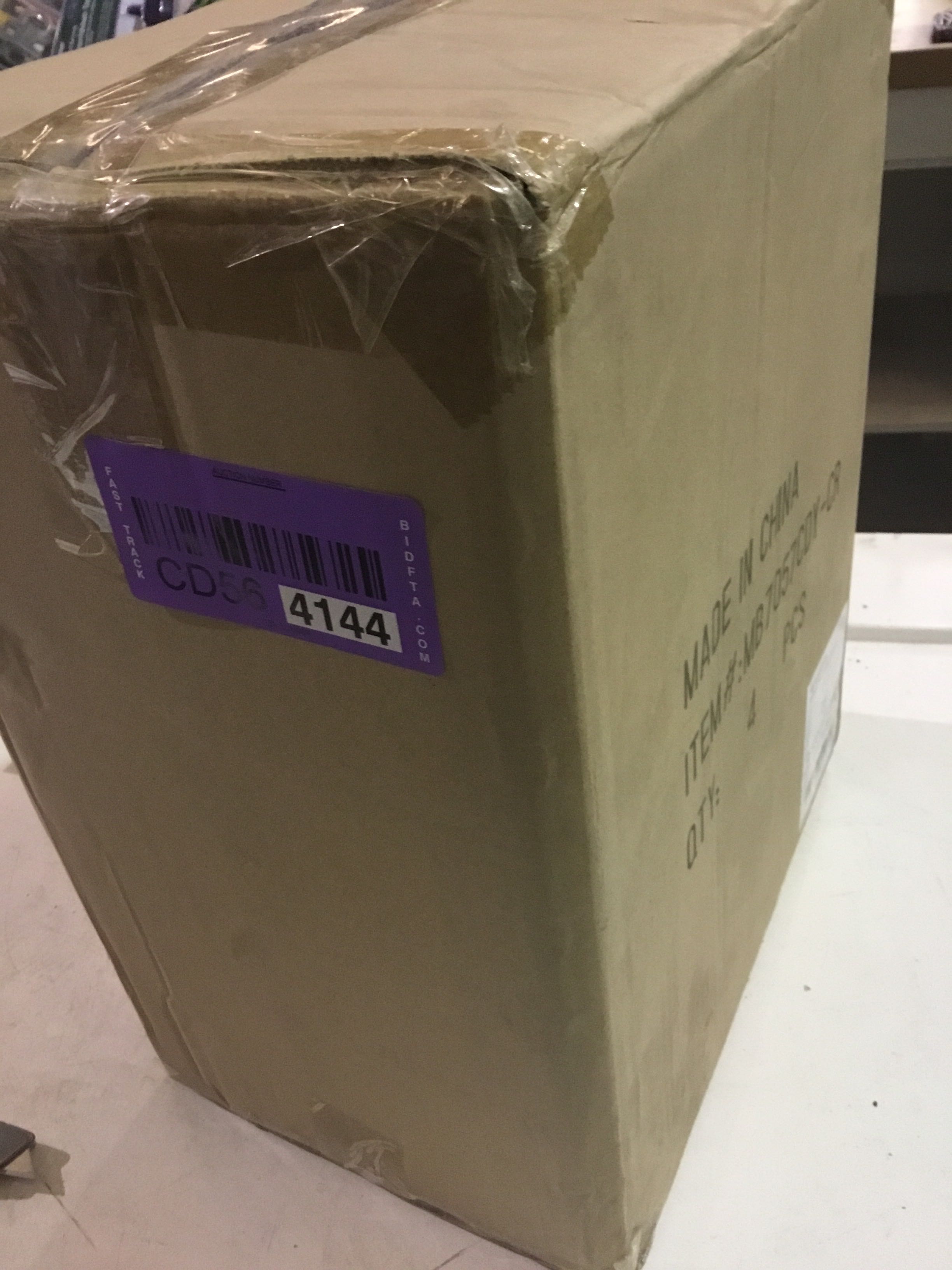 https://s3.amazonaws.com/lotting-images-prod/bidfta/CD564144_1544206583599.jpeg