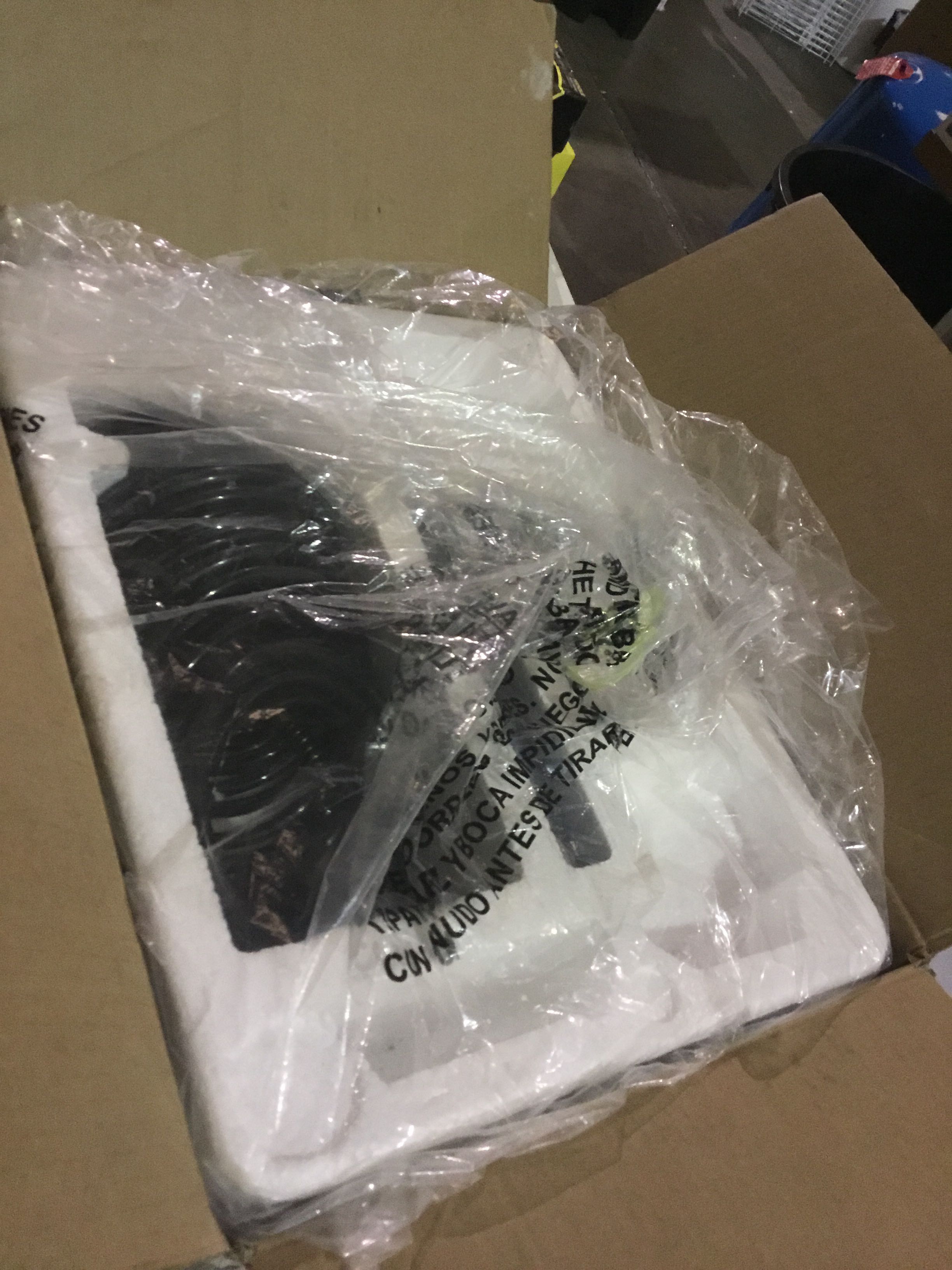 https://s3.amazonaws.com/lotting-images-prod/bidfta/CD564161_1544210425410.jpeg