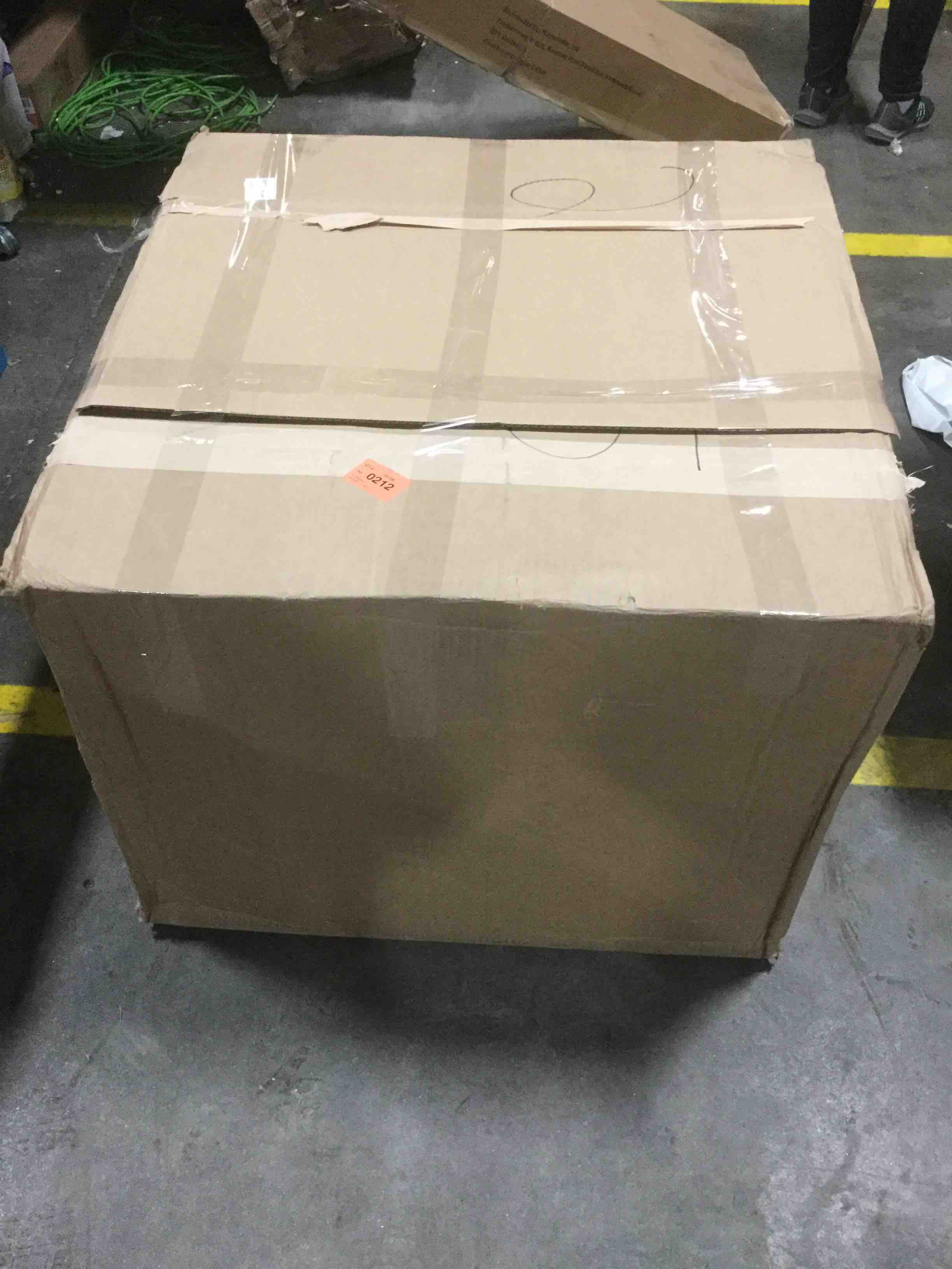 https://s3.amazonaws.com/lotting-images-prod/bidfta/CP1140192_1546278075708.jpeg