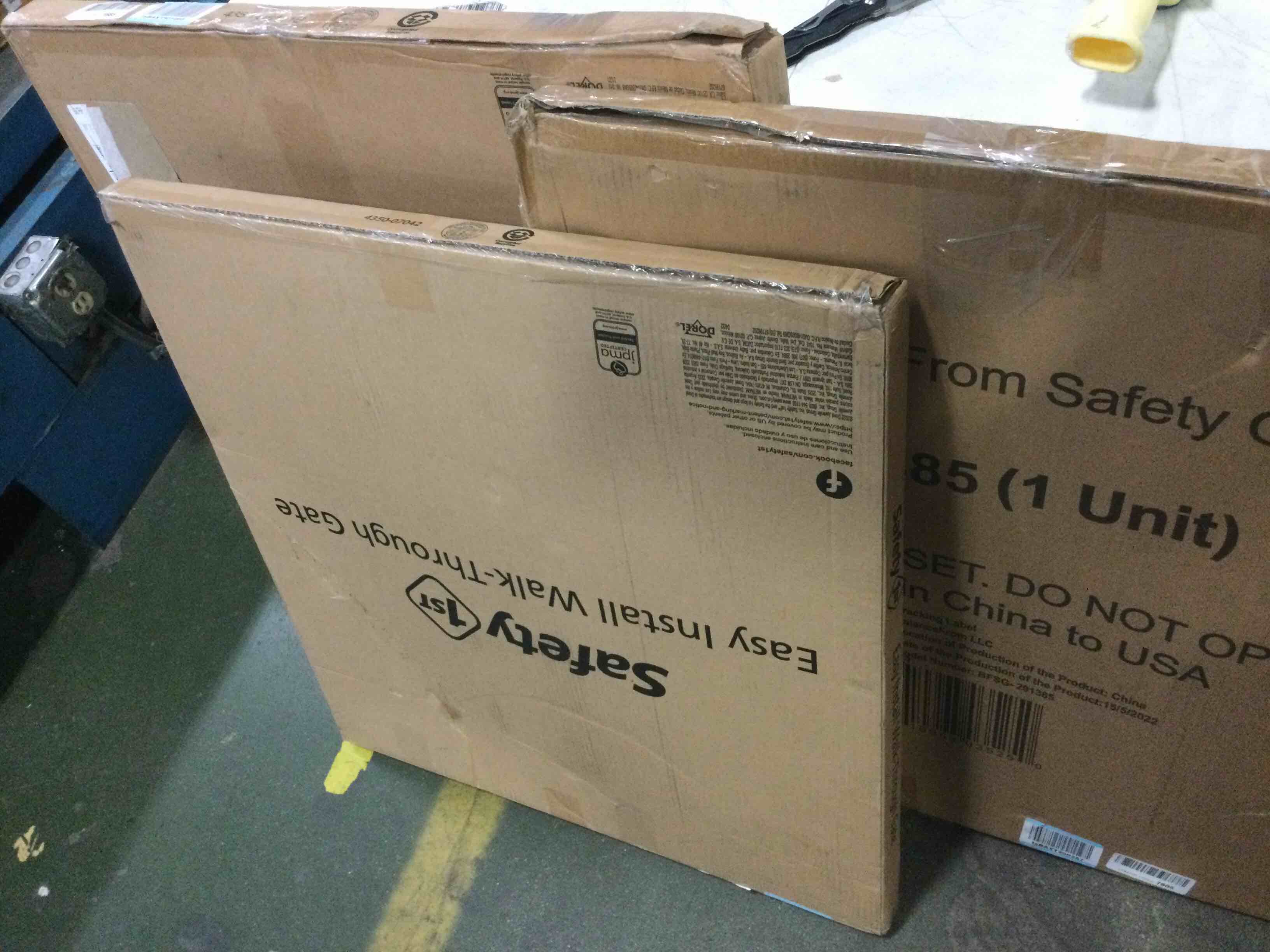 https://s3.amazonaws.com/lotting-images-prod/bidfta/CPCRG141023_1694533604942.jpeg