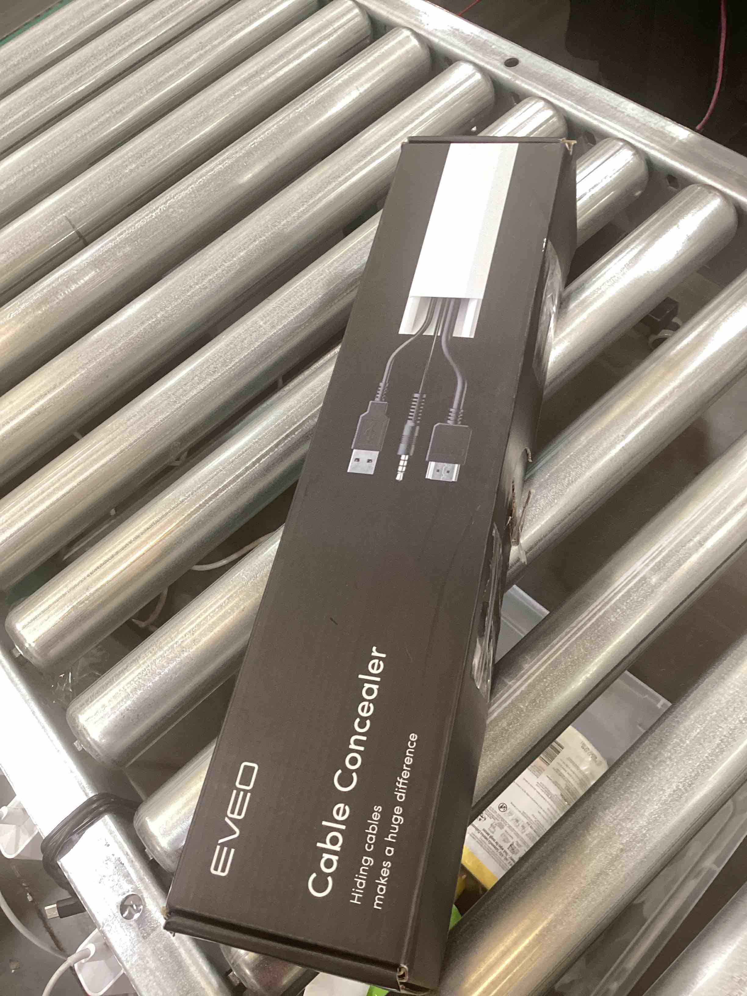 EVECO Cable Concealer Hiding cables makes a huge difference