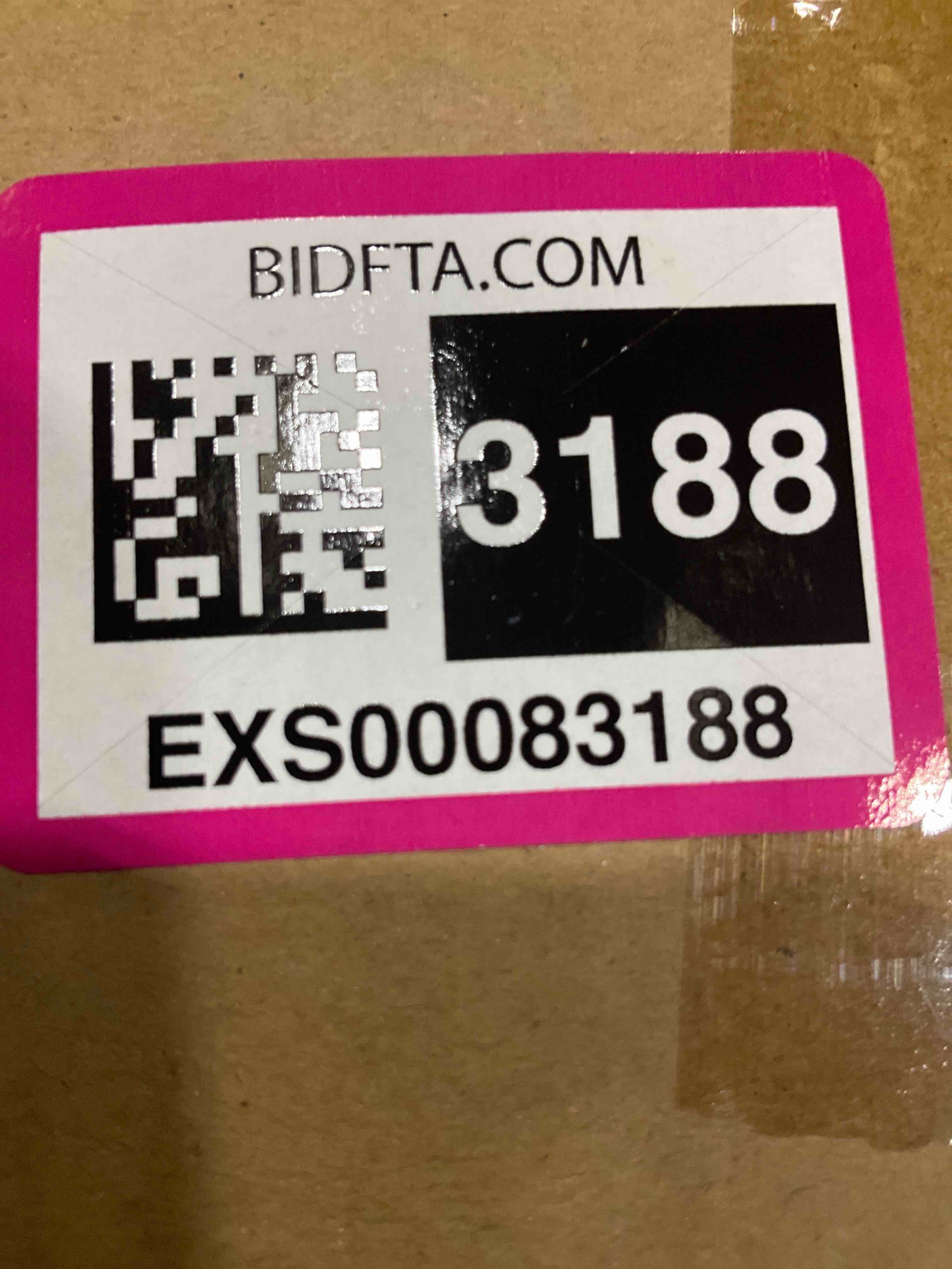 https://s3.amazonaws.com/lotting-images-prod/bidfta/EXS00083188_1676652830413.jpeg