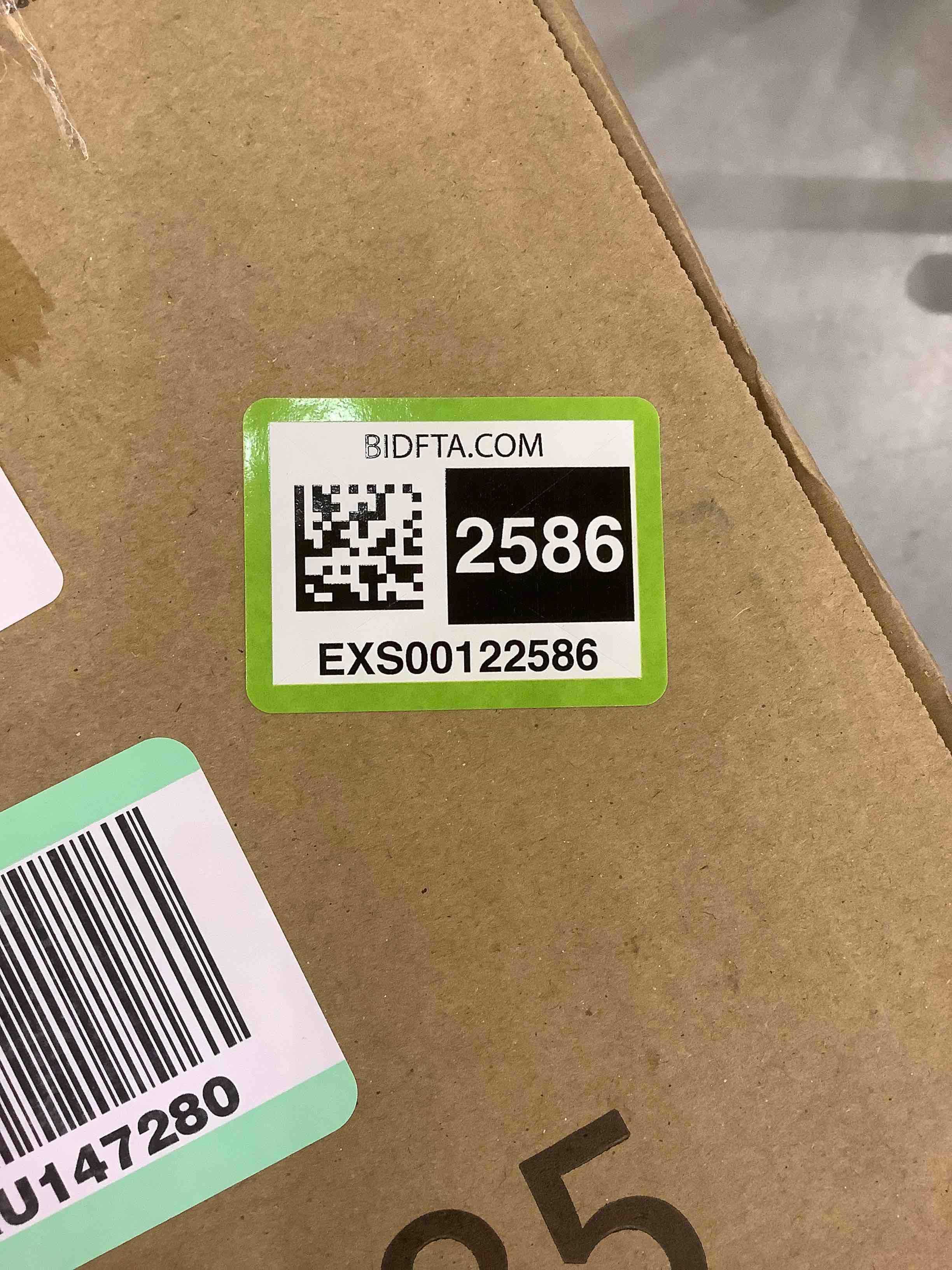https://s3.amazonaws.com/lotting-images-prod/bidfta/EXS00122586_1684335907671.jpeg