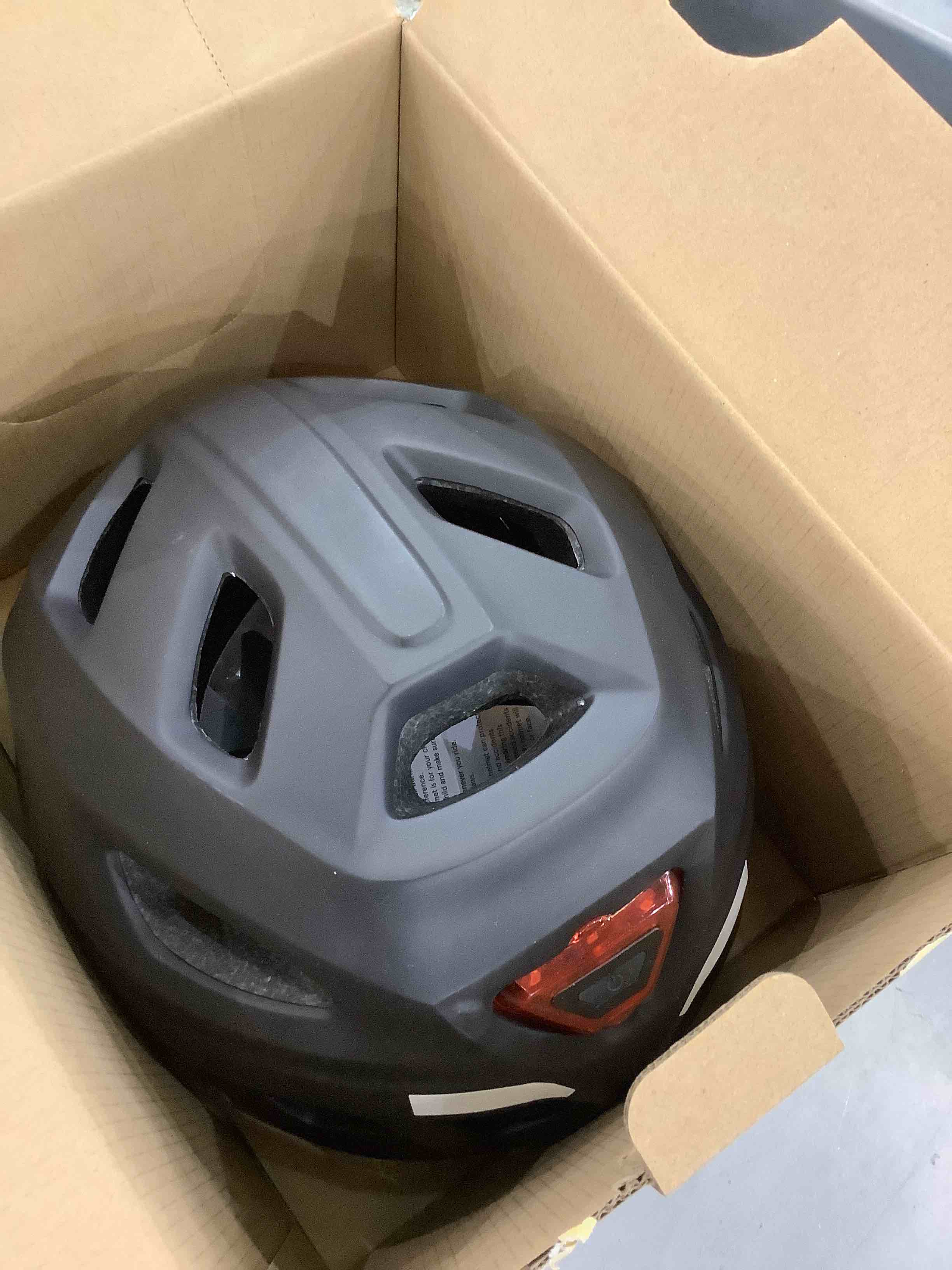 https://s3.amazonaws.com/lotting-images-prod/bidfta/EXS00122835_1684517466517.jpeg