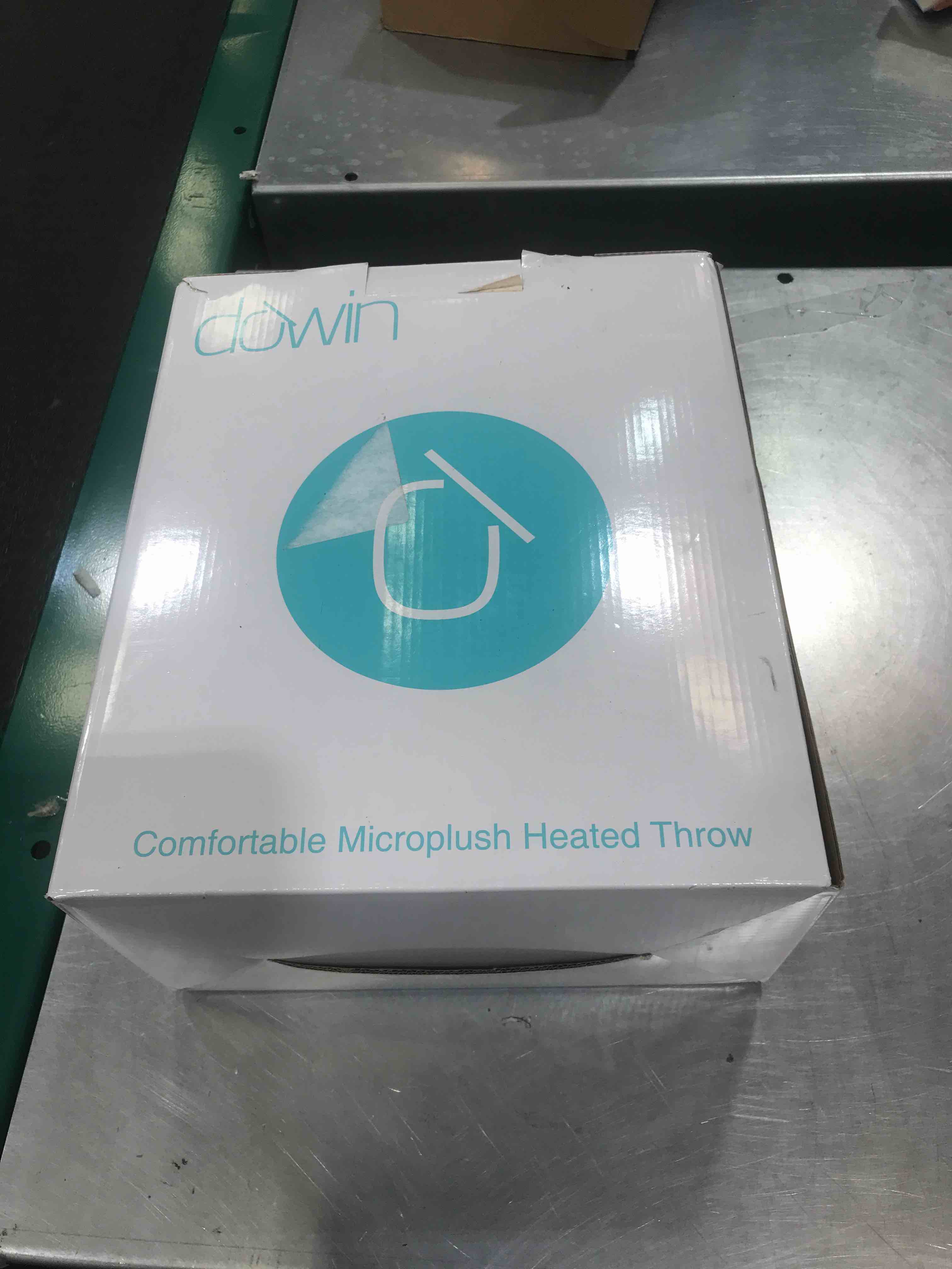 Dawin comfortable microplush heated throw