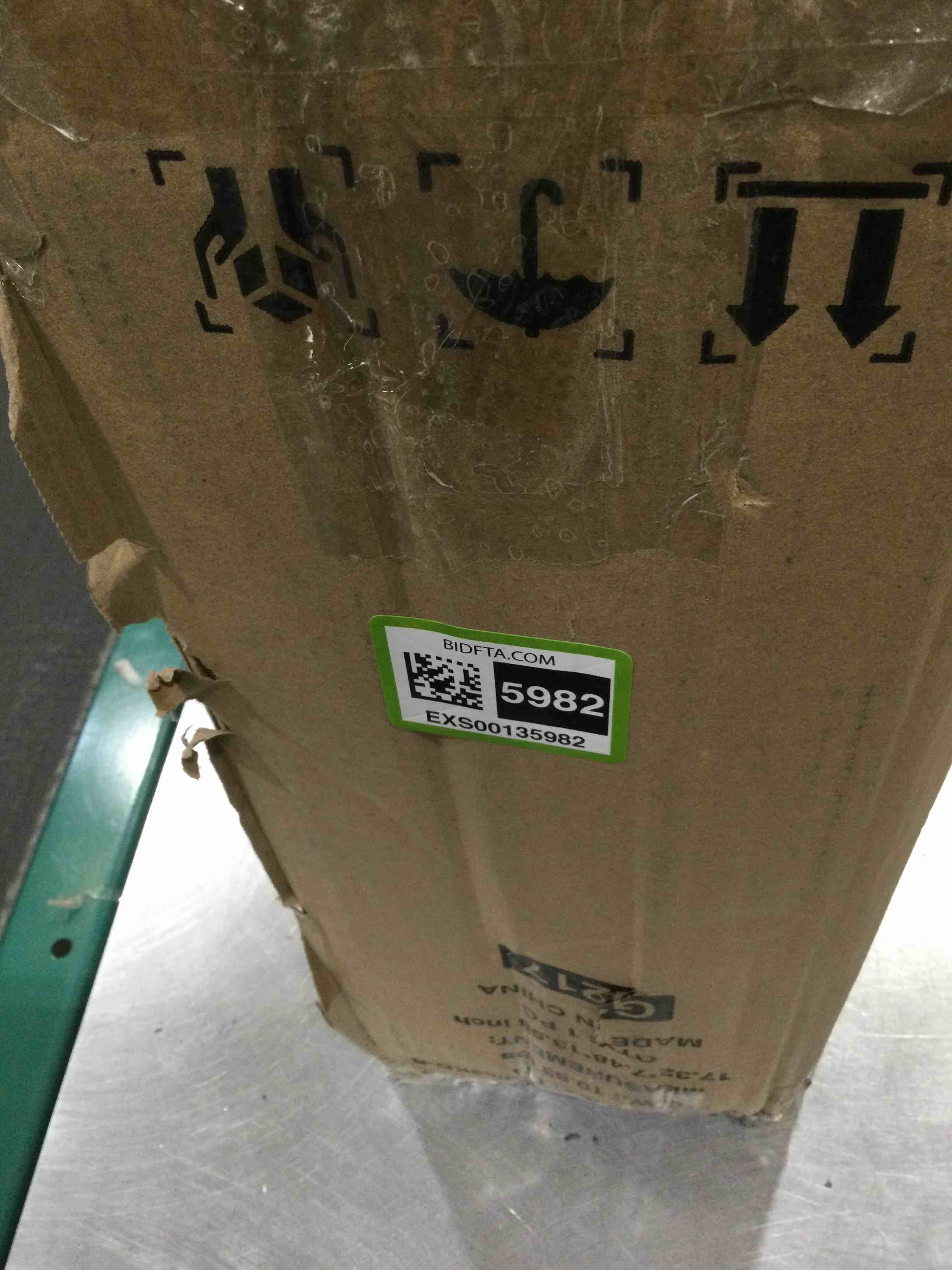 oasis space folding walker with armrest 