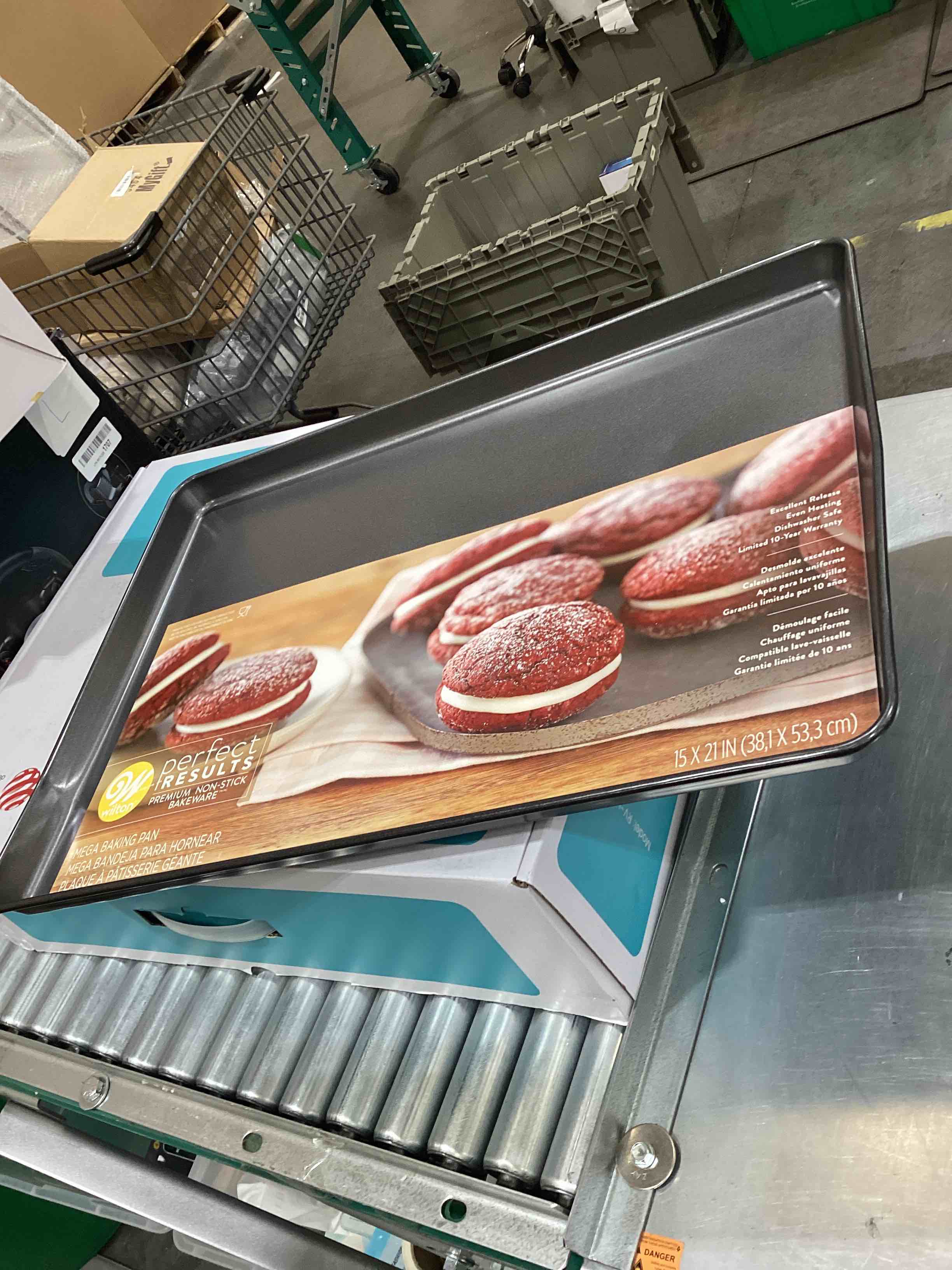 Wilton mega baking pan 15 X 21 IN (38,1 X 53,3 cm)