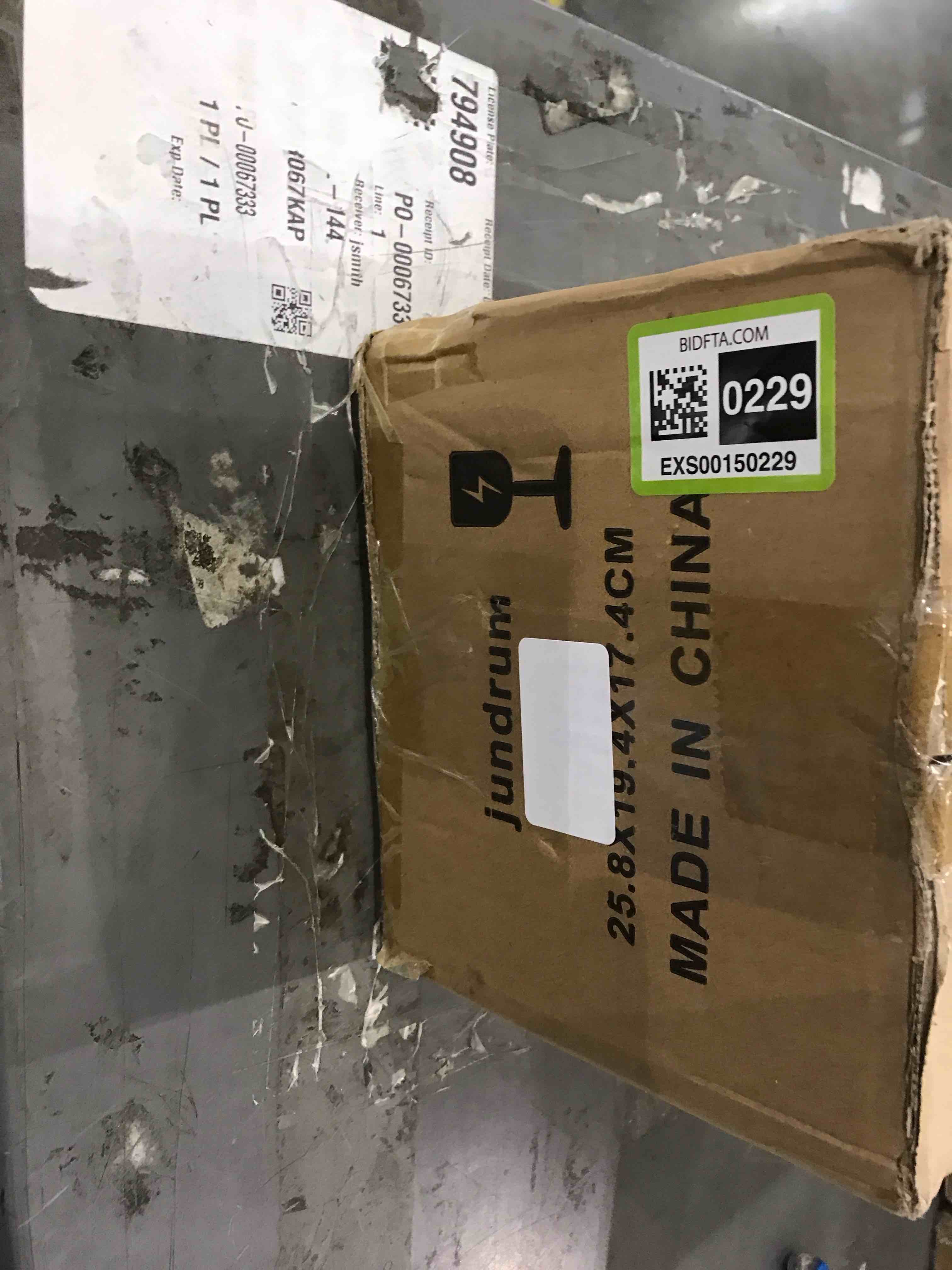 https://s3.amazonaws.com/lotting-images-prod/bidfta/EXS00150229_1697221407902.jpeg