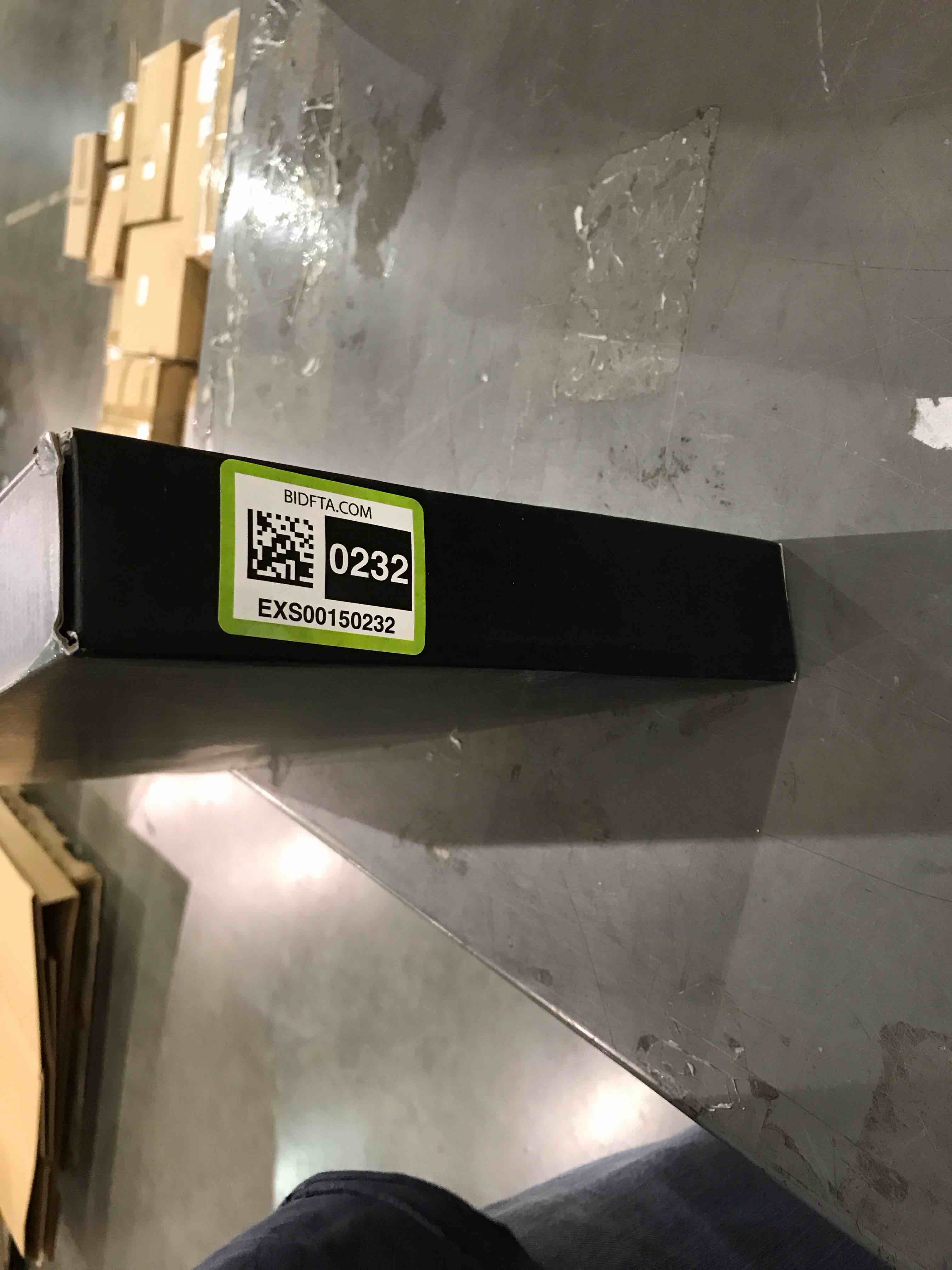 https://s3.amazonaws.com/lotting-images-prod/bidfta/EXS00150232_1697221756281.jpeg