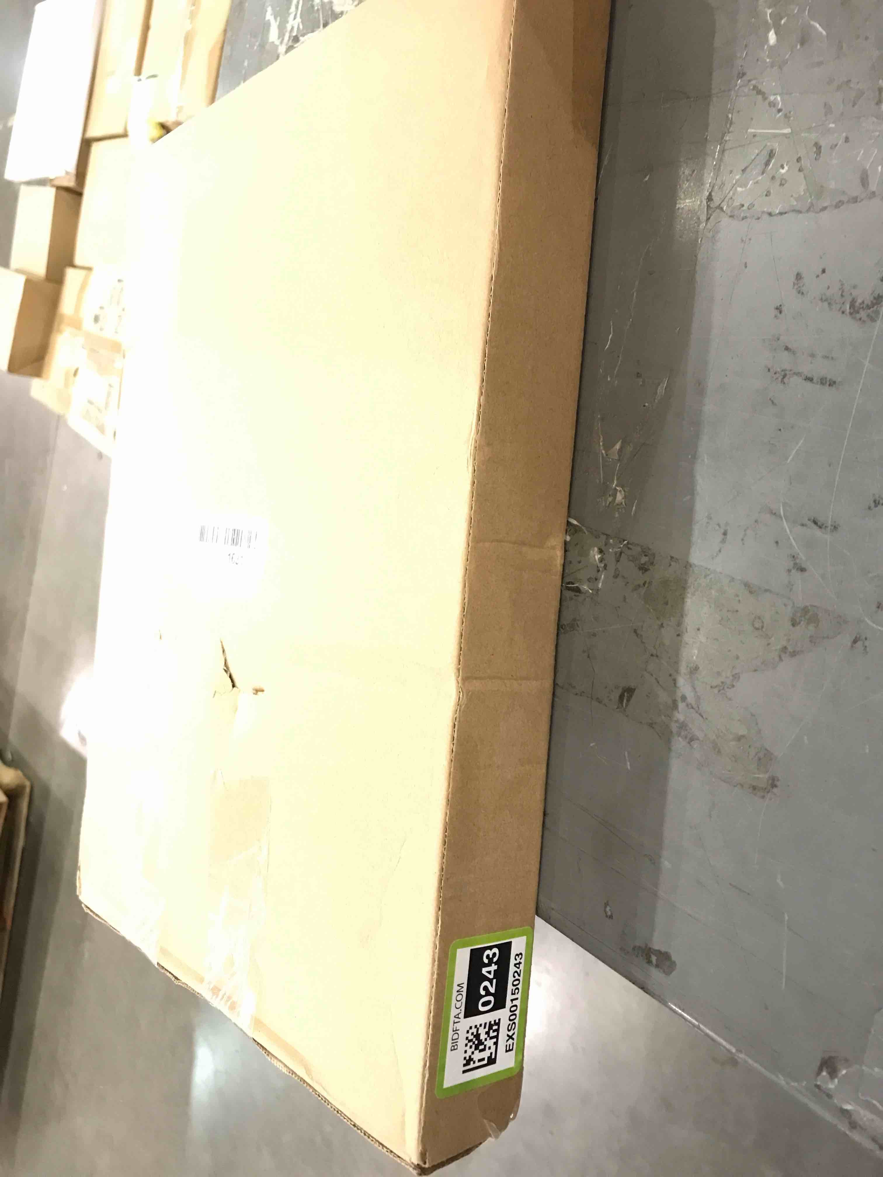 https://s3.amazonaws.com/lotting-images-prod/bidfta/EXS00150243_1697223013123.jpeg