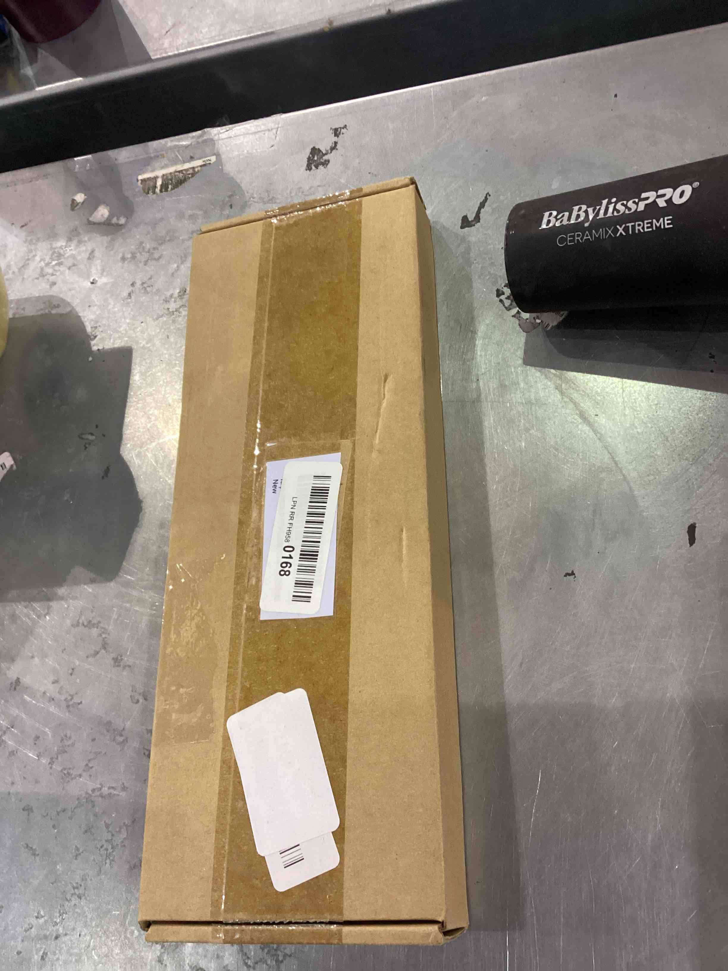 https://s3.amazonaws.com/lotting-images-prod/bidfta/EXS00154853_1680611446111.jpeg