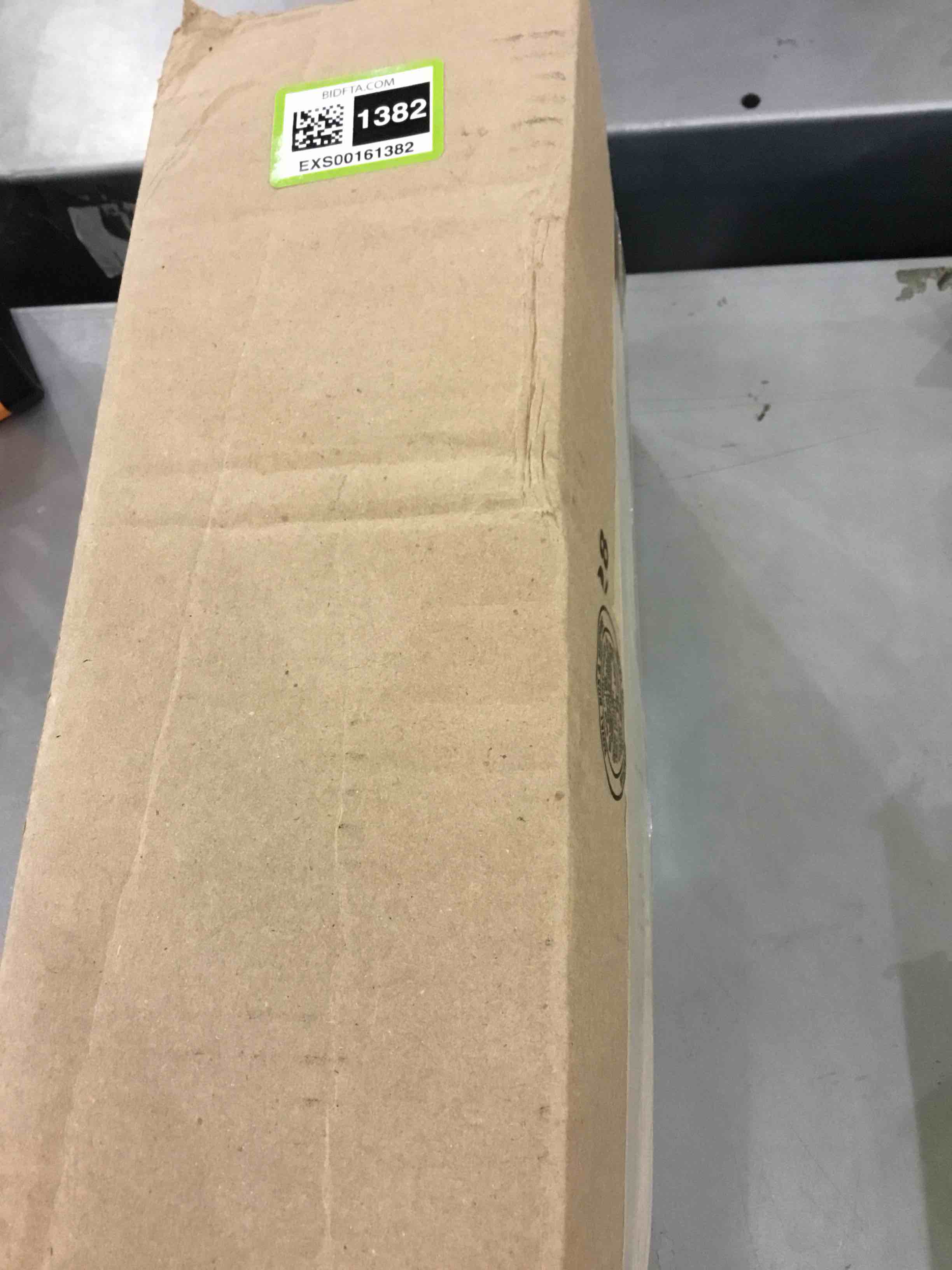 https://s3.amazonaws.com/lotting-images-prod/bidfta/EXS00161382_1684335828876.jpeg