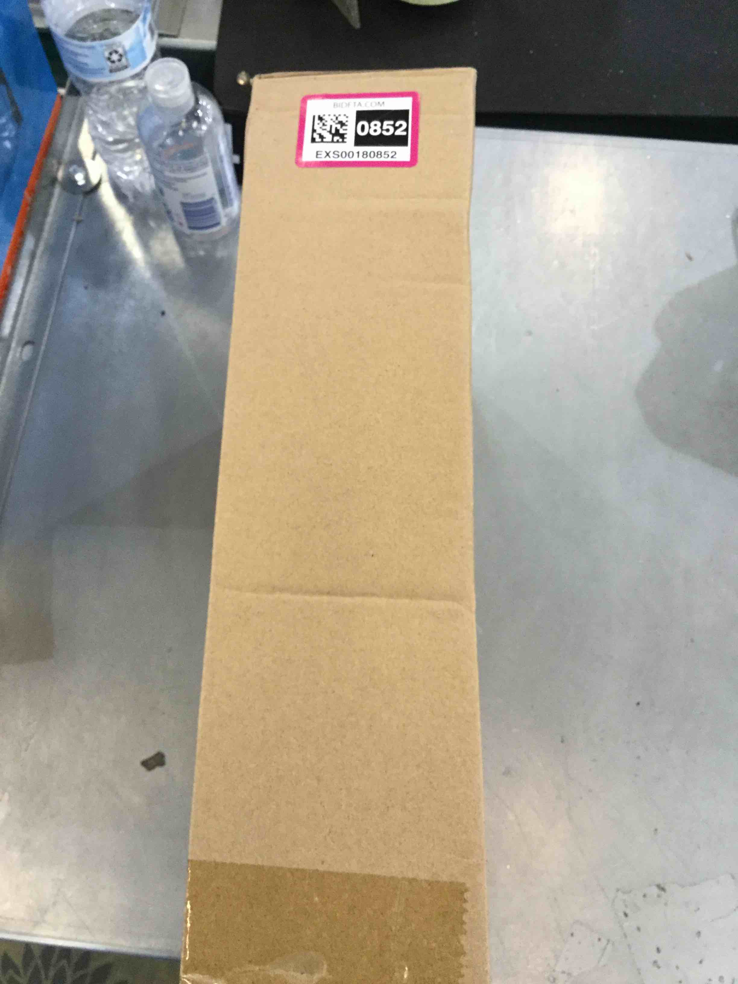 https://s3.amazonaws.com/lotting-images-prod/bidfta/EXS00180852_1684428683377.jpeg