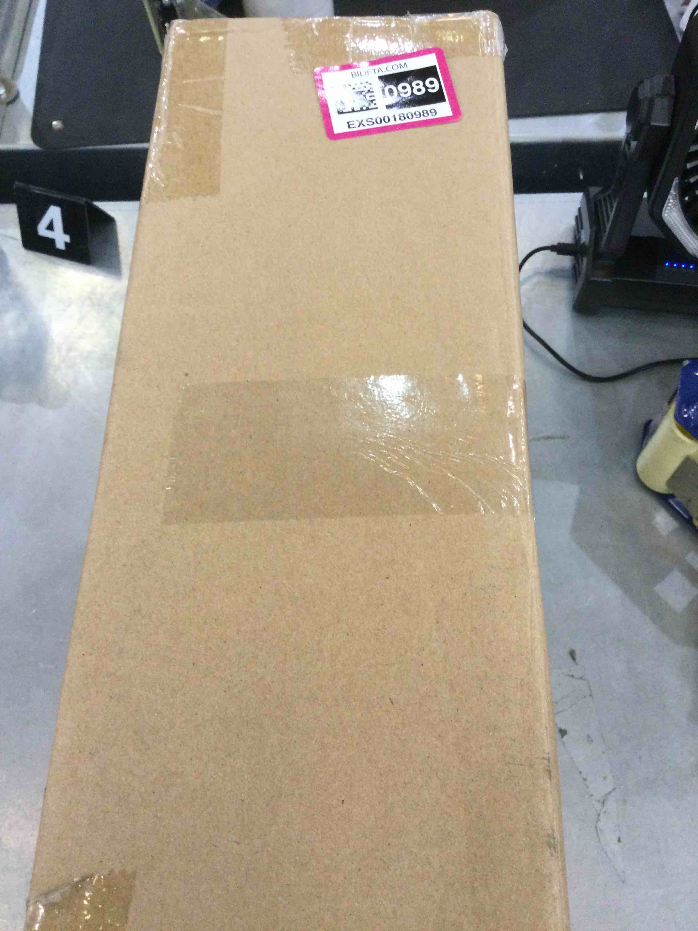 https://s3.amazonaws.com/lotting-images-prod/bidfta/EXS00180989_1684518645635.jpeg