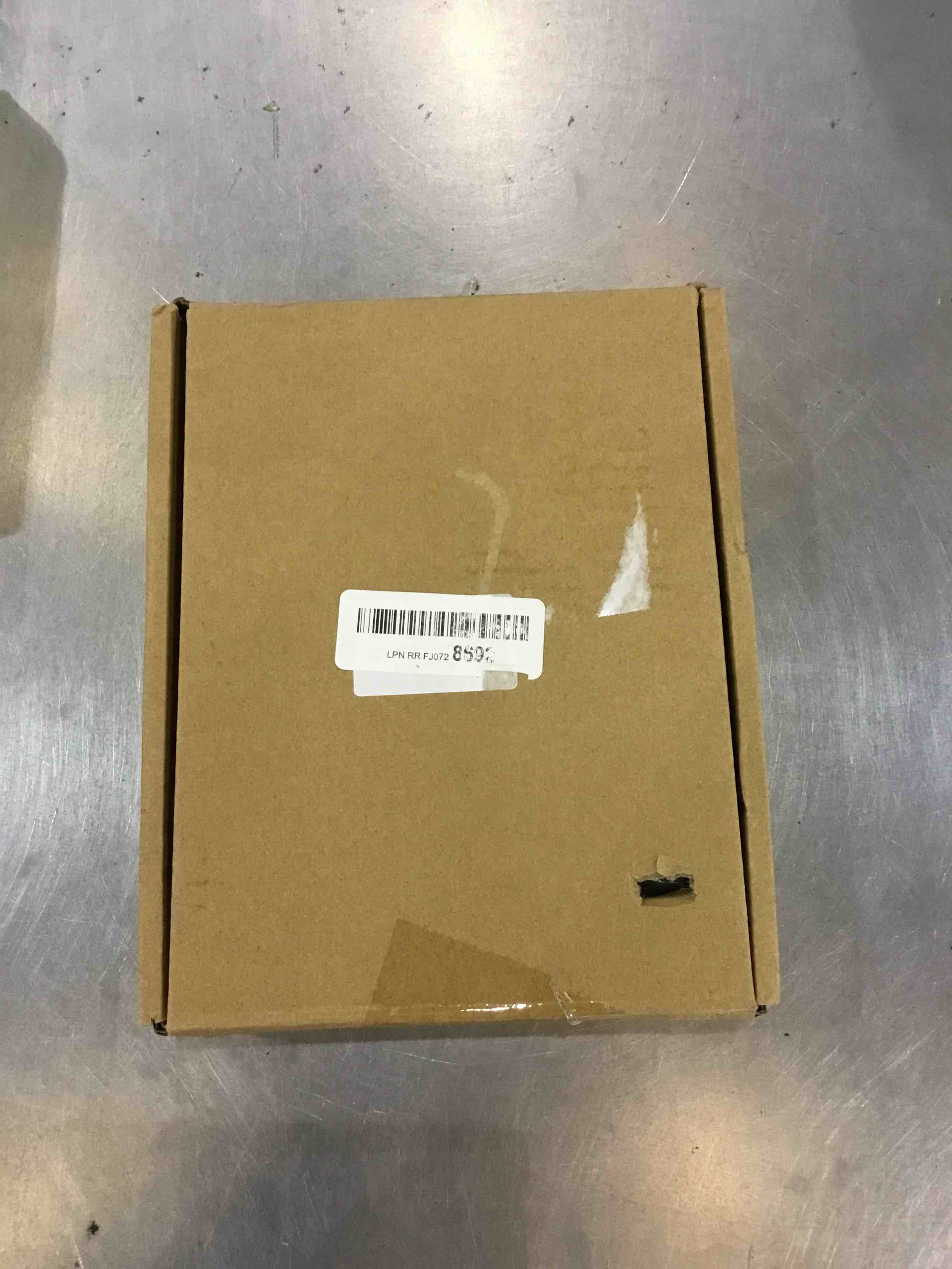 https://s3.amazonaws.com/lotting-images-prod/bidfta/EXS00183483_1683118562018.jpeg