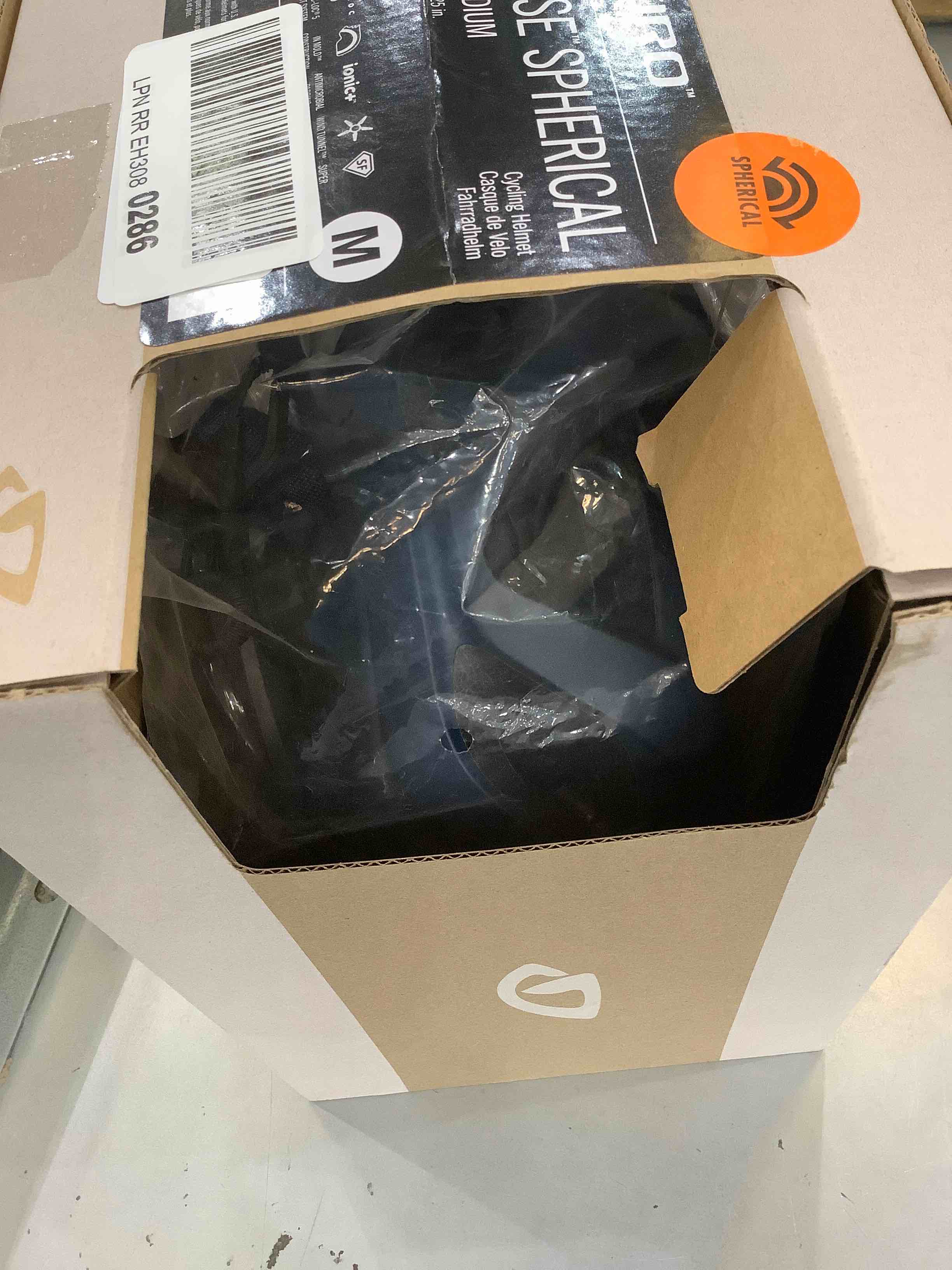 https://s3.amazonaws.com/lotting-images-prod/bidfta/EXS00189095_1684855442116.jpeg