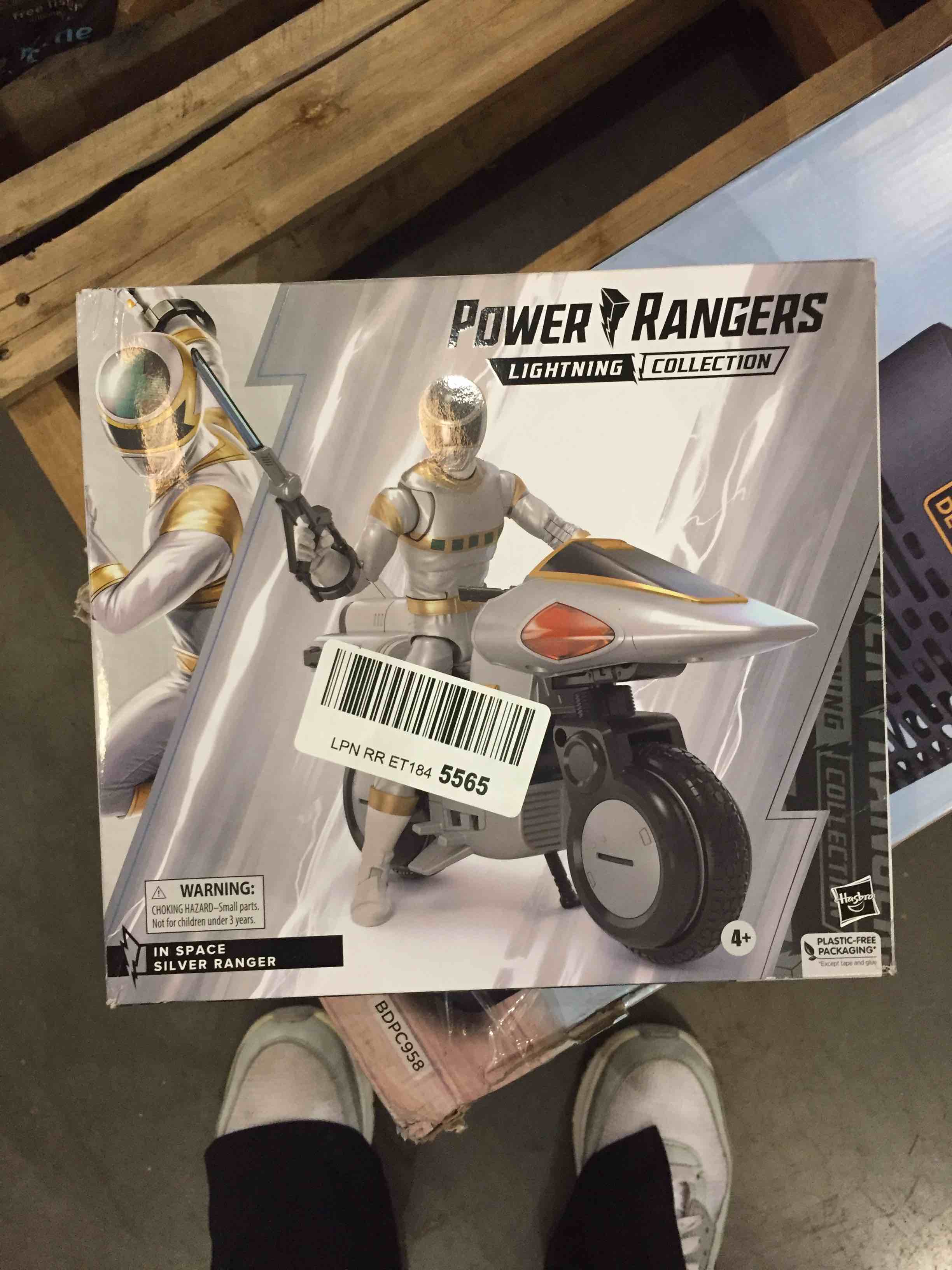 Power Rangers Lightning Collection in Space Silver Ranger 6-inch Action Figure, Toys and Action Figures for Kids Ages 4 and Up