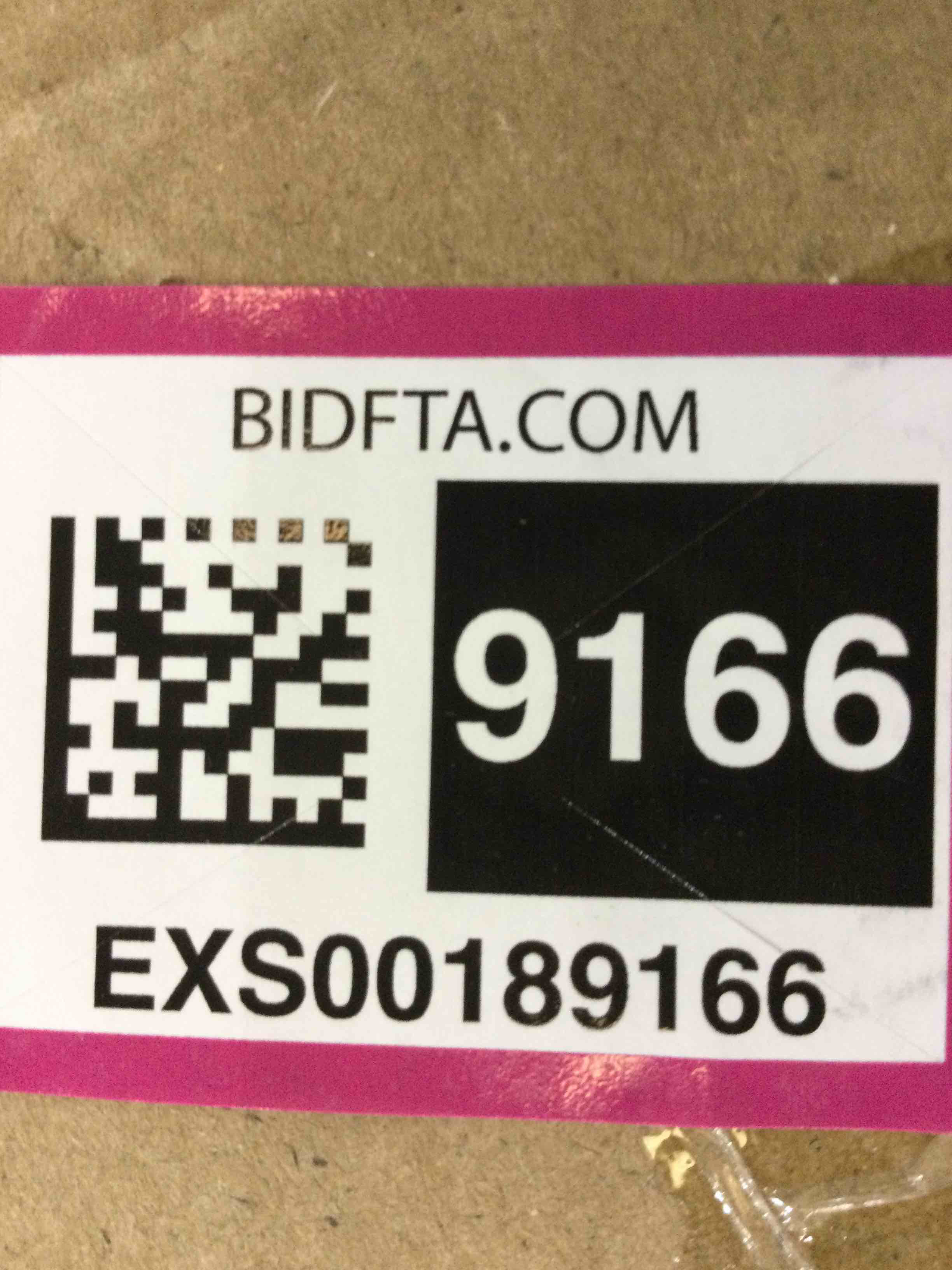 https://s3.amazonaws.com/lotting-images-prod/bidfta/EXS00189166_1684517776184.jpeg