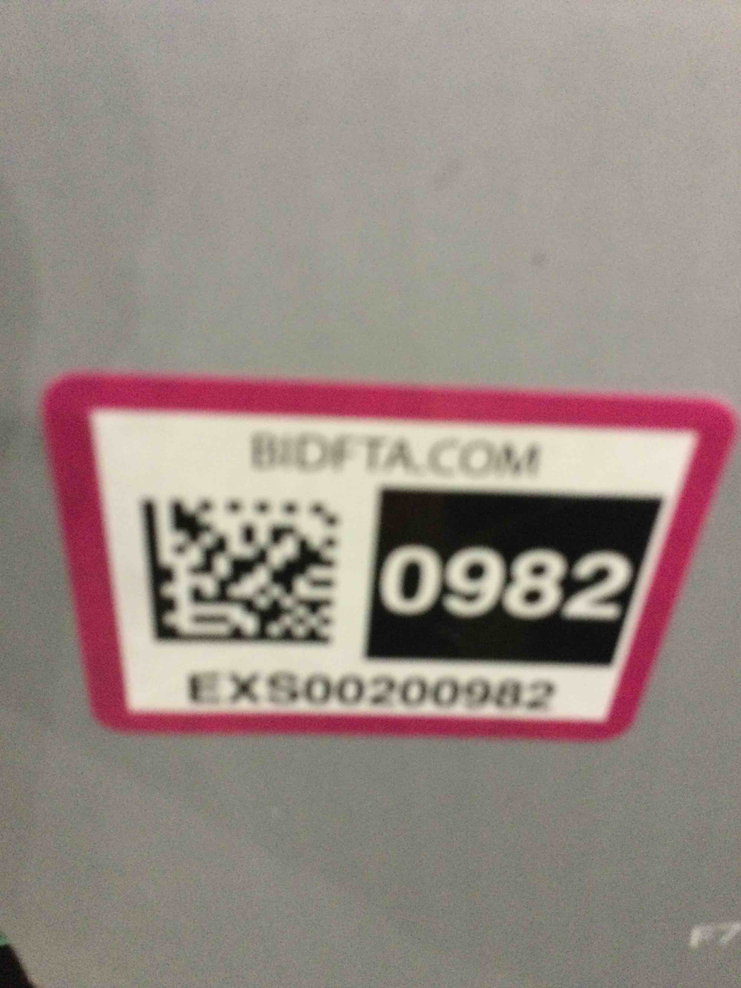 https://s3.amazonaws.com/lotting-images-prod/bidfta/EXS00200982_1685968226655.jpeg