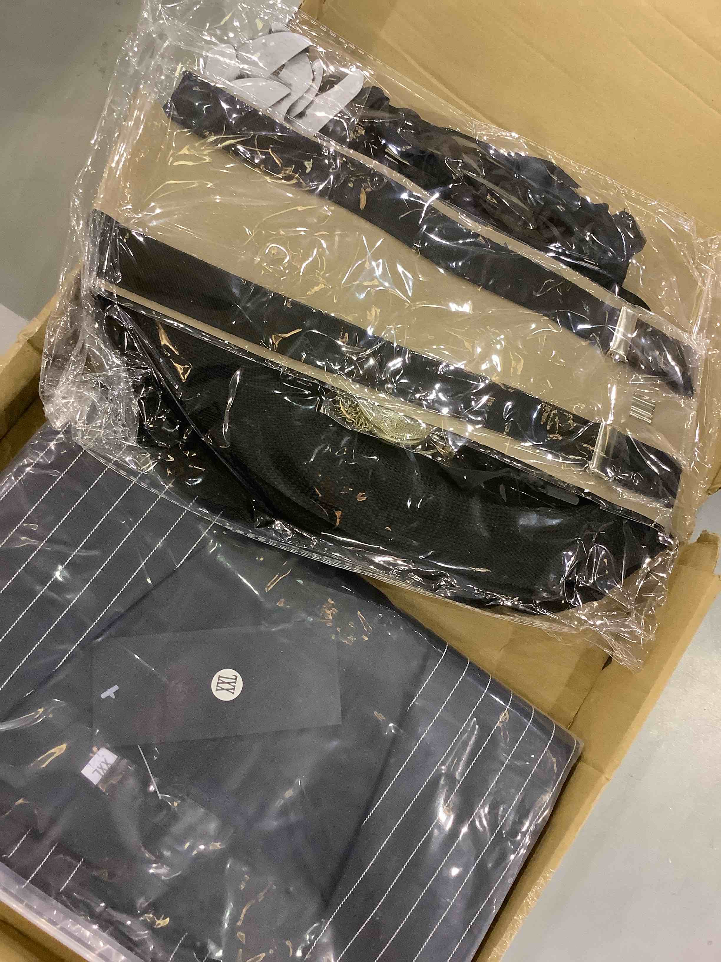 https://s3.amazonaws.com/lotting-images-prod/bidfta/EXS00203052_1684759201032.jpeg