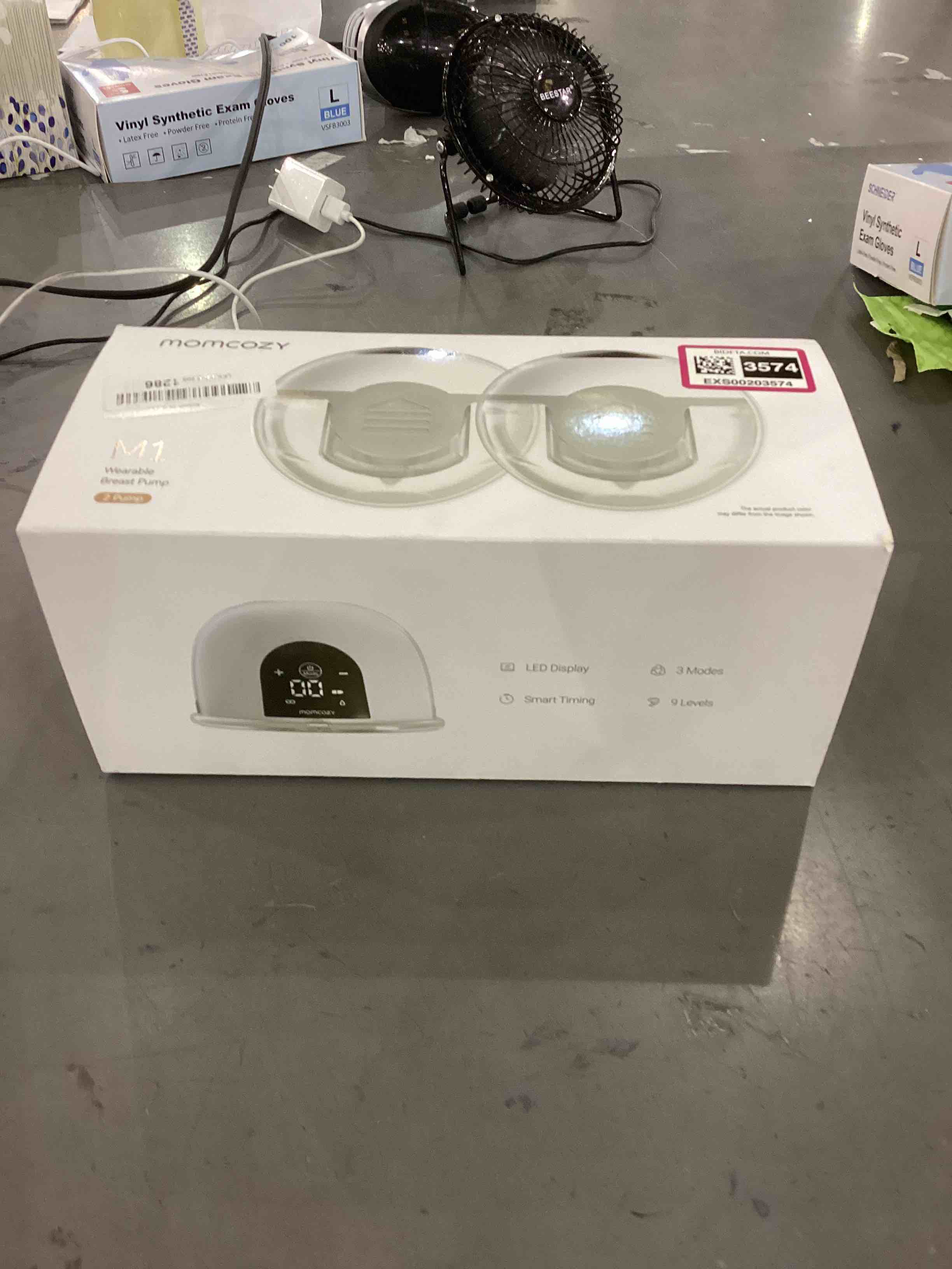 https://s3.amazonaws.com/lotting-images-prod/bidfta/EXS00203574_1684330830687.jpeg