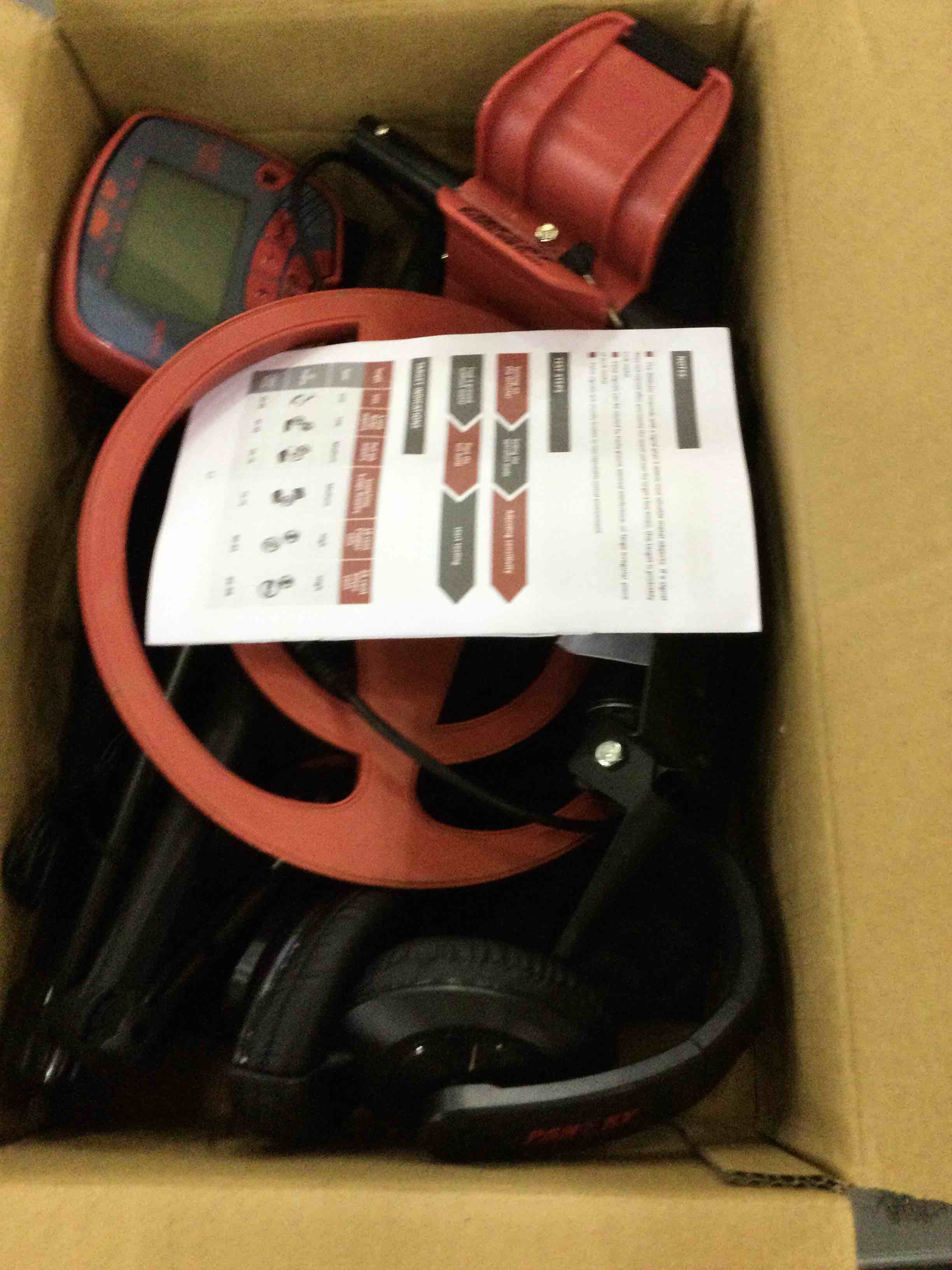 https://s3.amazonaws.com/lotting-images-prod/bidfta/EXS00203997_1684335654984.jpeg
