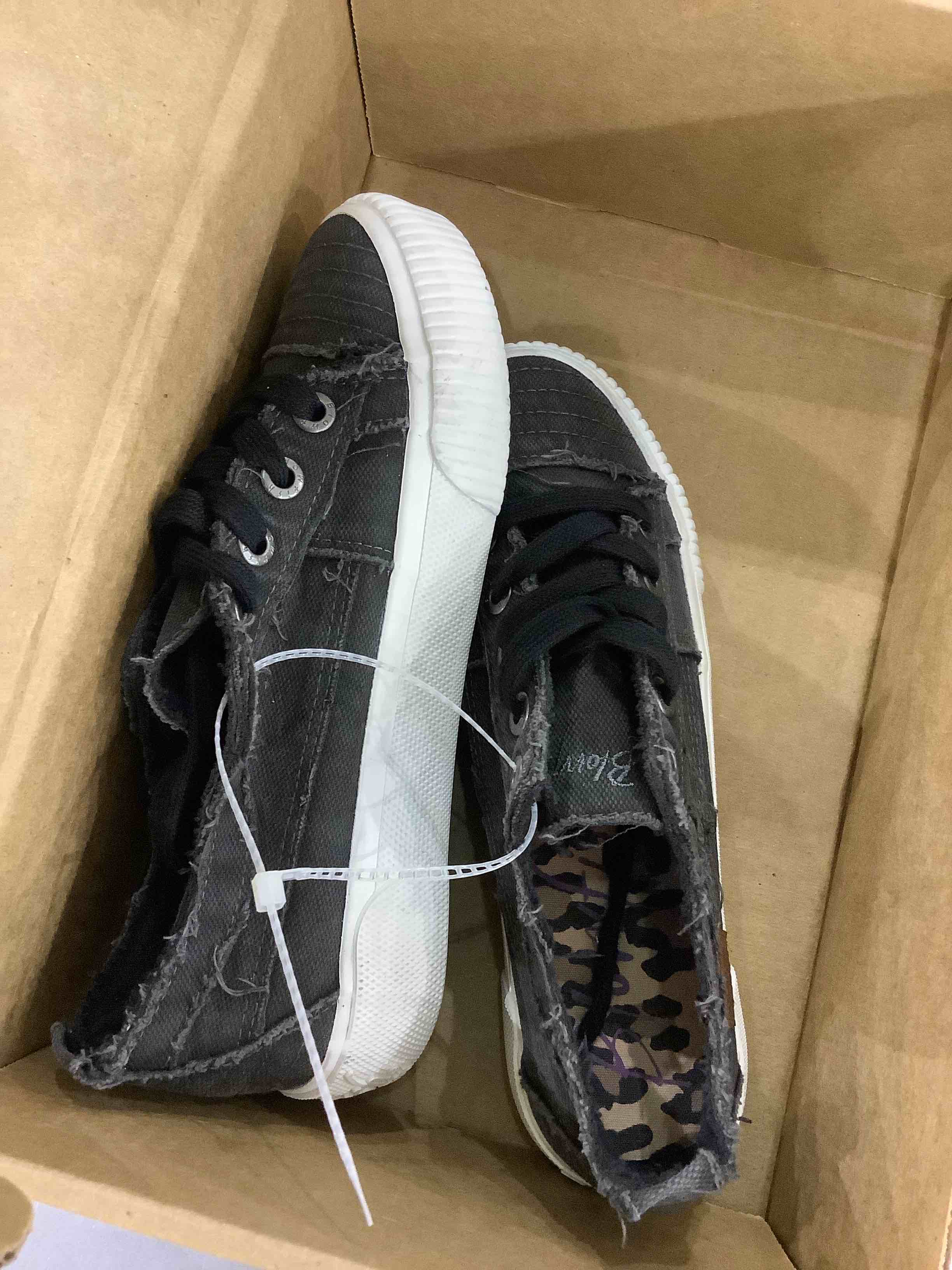 Blowfish Malibu Women's Clay Canvas Sneaker, Black Smoked 16 OZ, 7.5