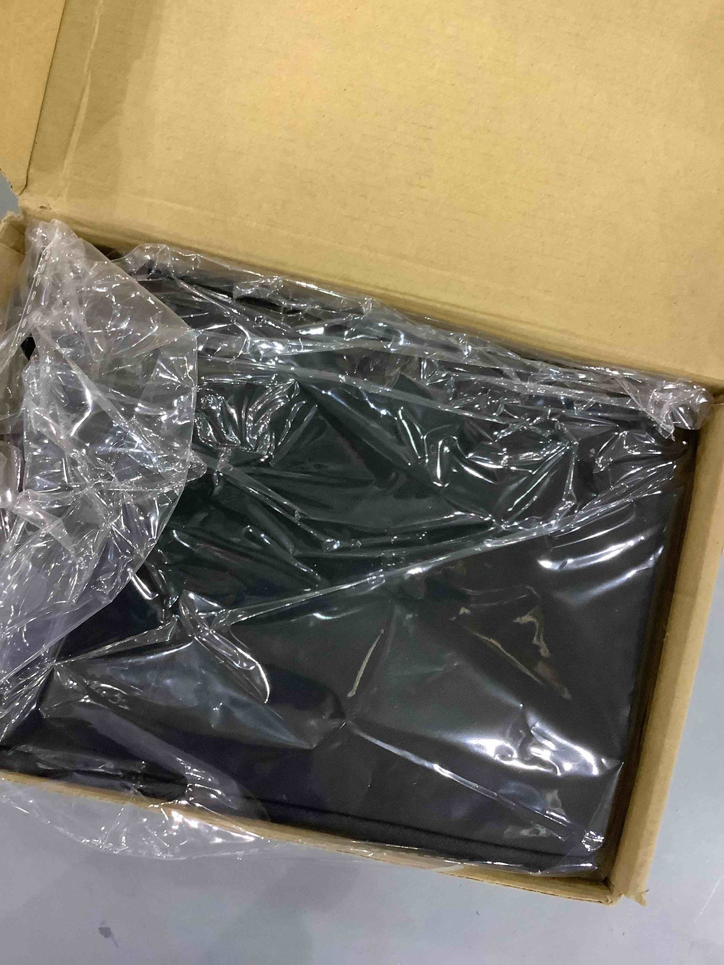 https://s3.amazonaws.com/lotting-images-prod/bidfta/EXS00208952_1684840336394.jpeg