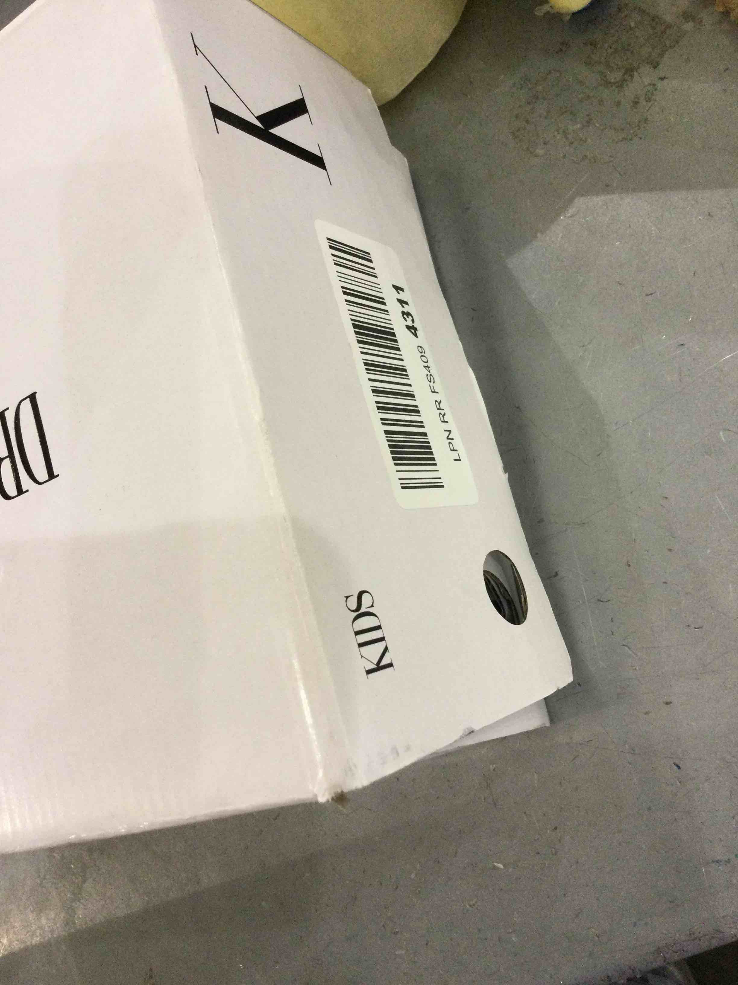 https://s3.amazonaws.com/lotting-images-prod/bidfta/EXS00210000_1693233742829.jpeg