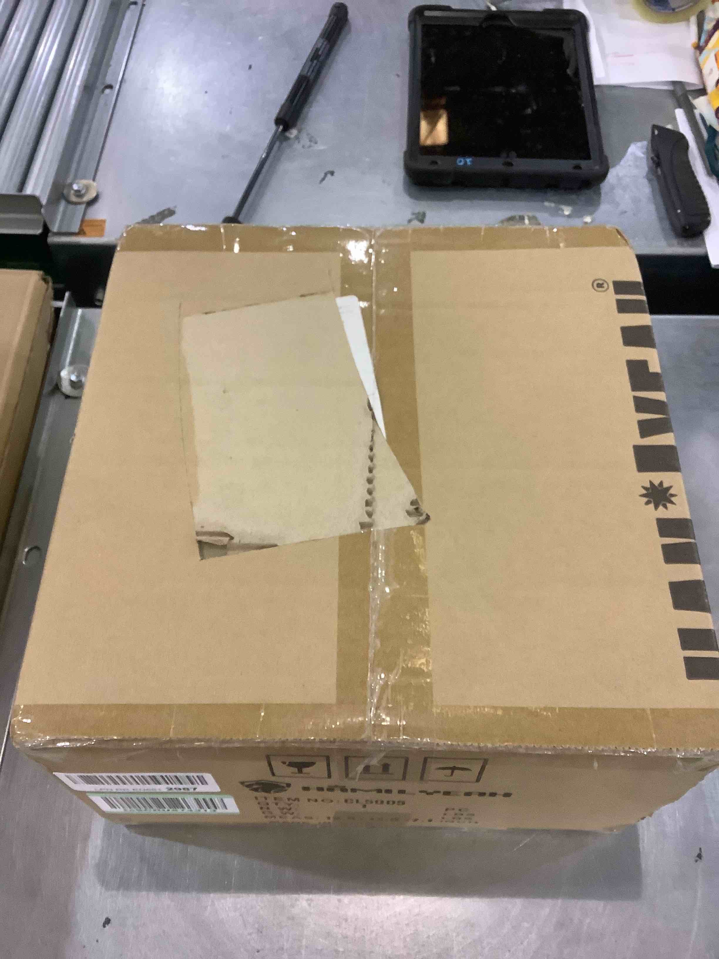 https://s3.amazonaws.com/lotting-images-prod/bidfta/EXS00210605_1681484750737.jpeg