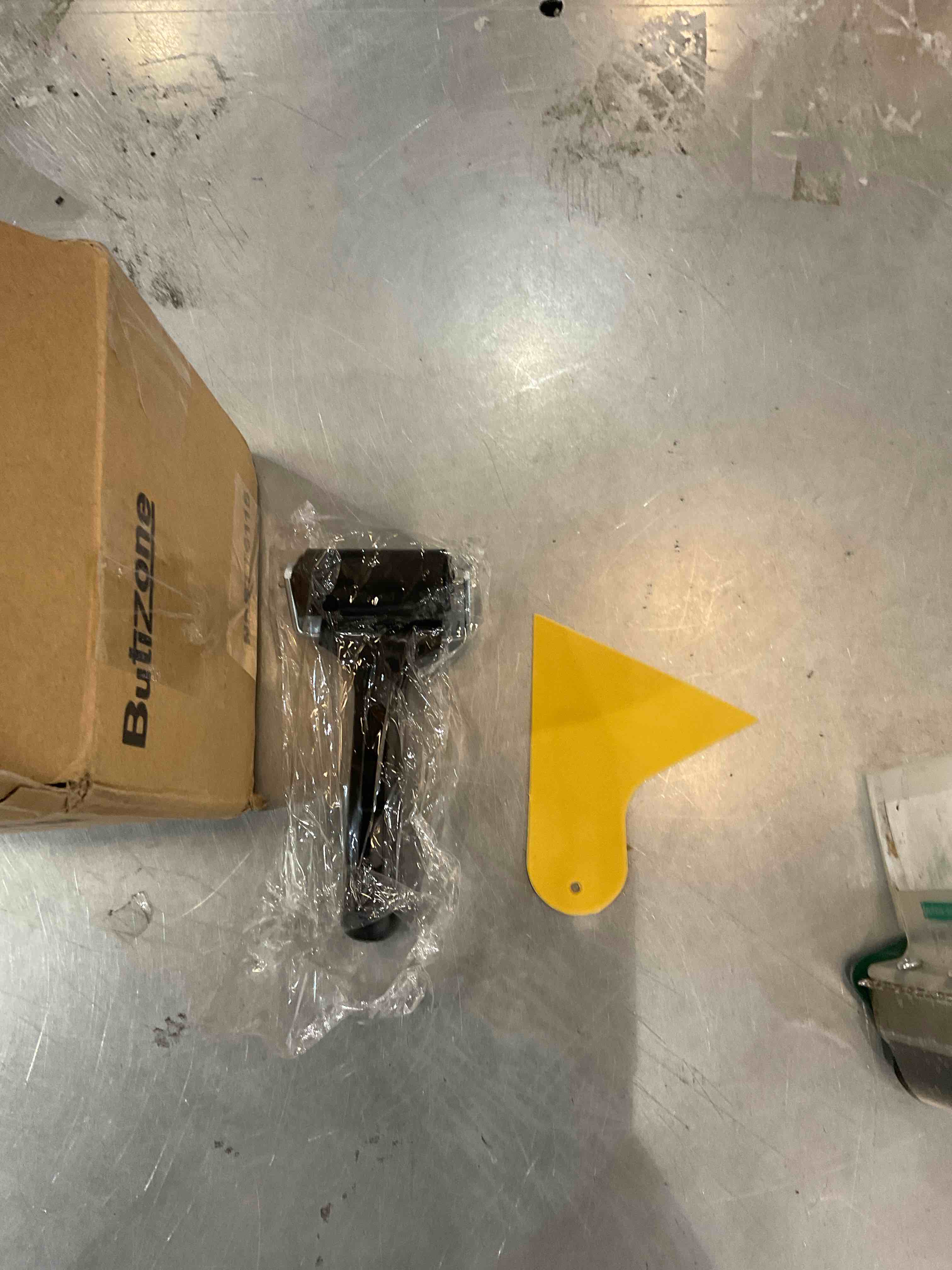 https://s3.amazonaws.com/lotting-images-prod/bidfta/EXS00212474_1681923696899.jpeg