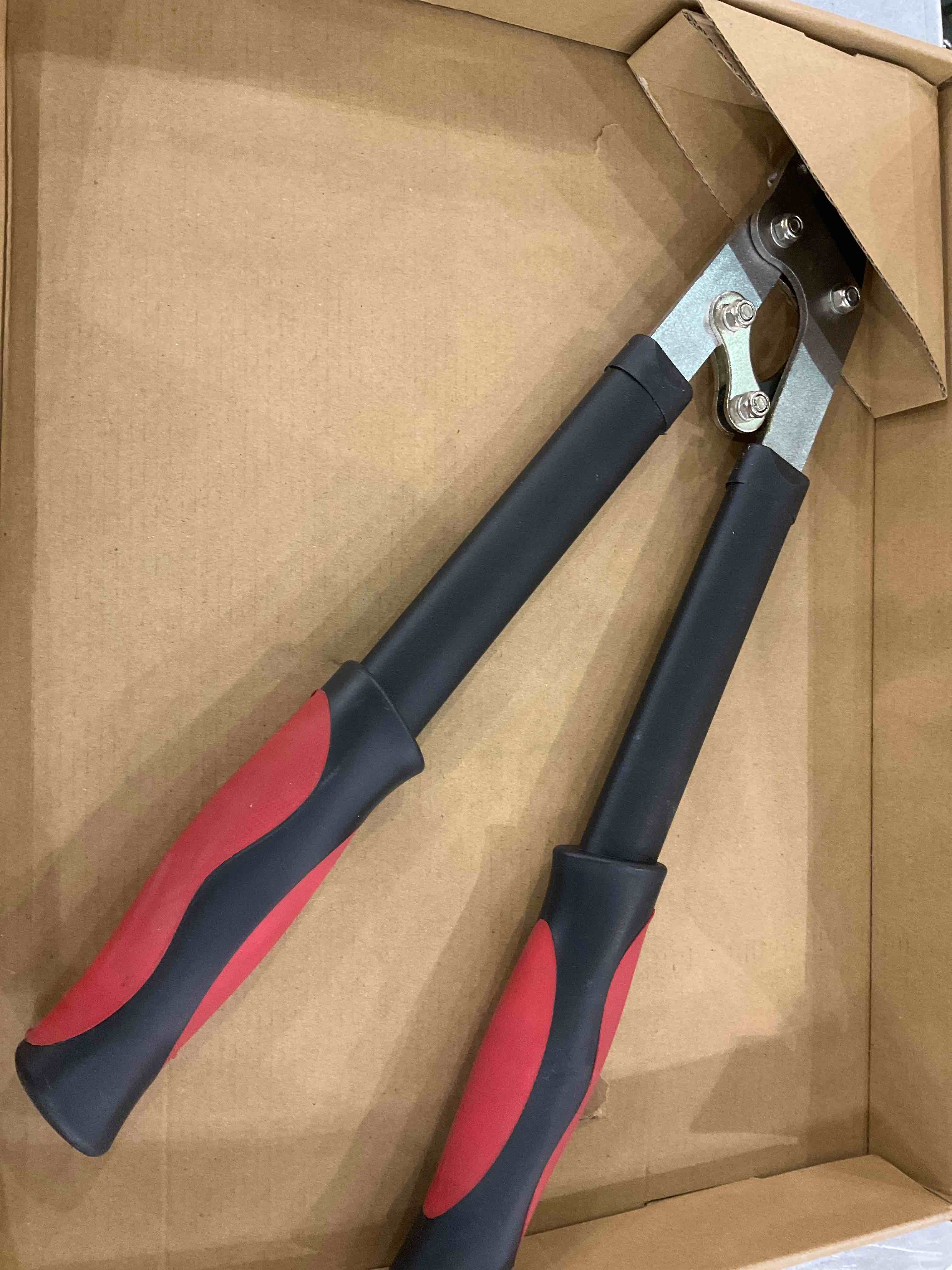 https://s3.amazonaws.com/lotting-images-prod/bidfta/EXS00217786_1683028364634.jpeg