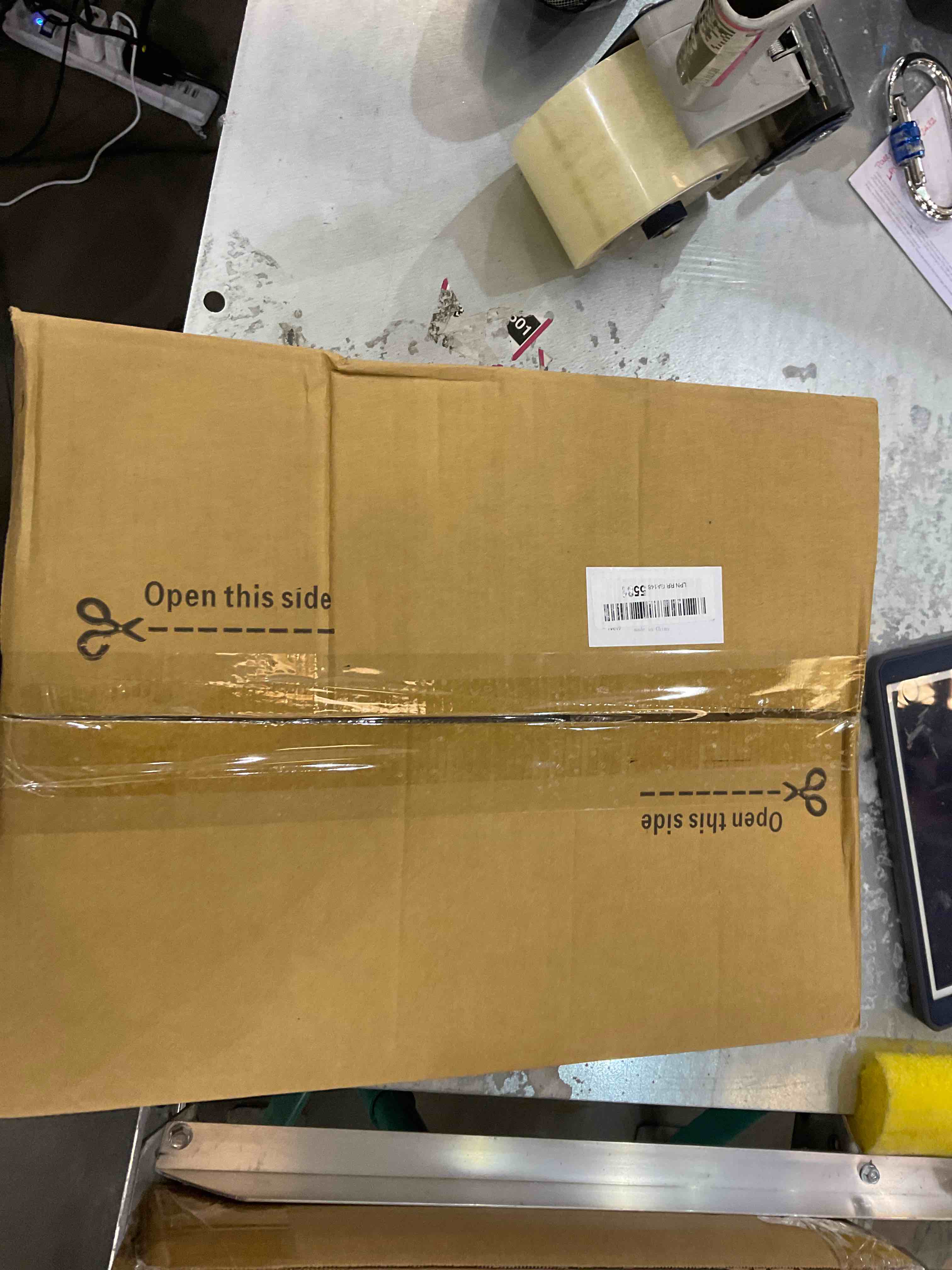 https://s3.amazonaws.com/lotting-images-prod/bidfta/EXS00220015_1686149062857.jpeg