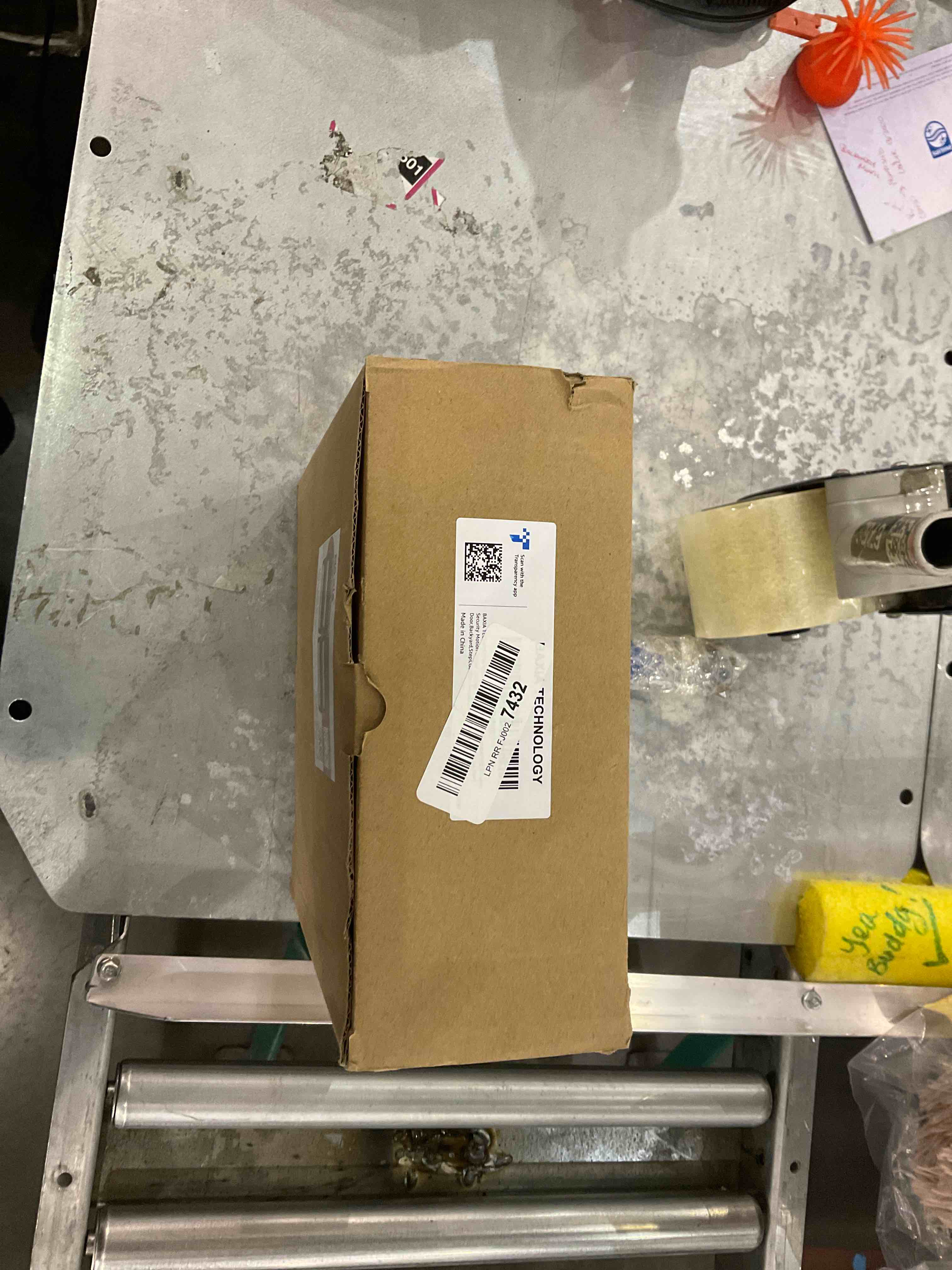 https://s3.amazonaws.com/lotting-images-prod/bidfta/EXS00220472_1687175229061.jpeg