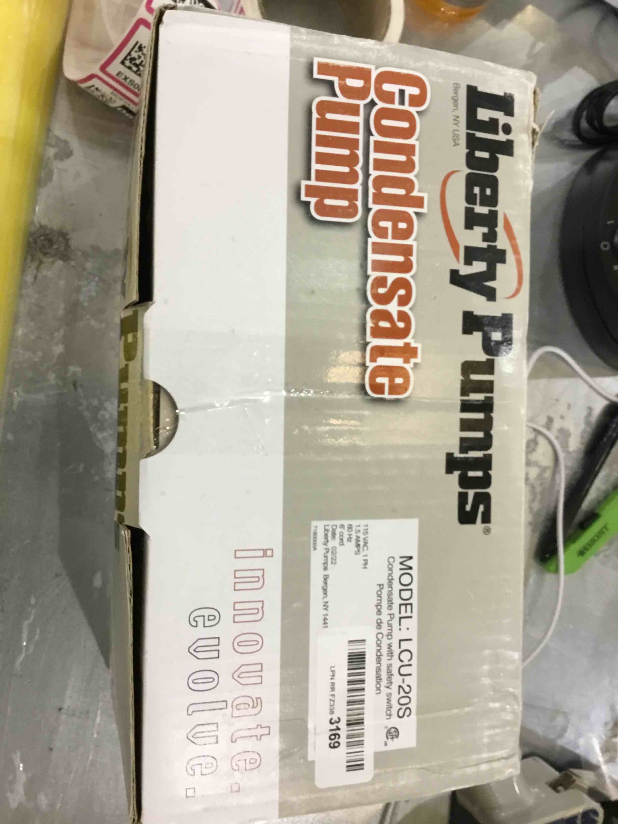 https://s3.amazonaws.com/lotting-images-prod/bidfta/EXS00220640_1686233277461.jpeg