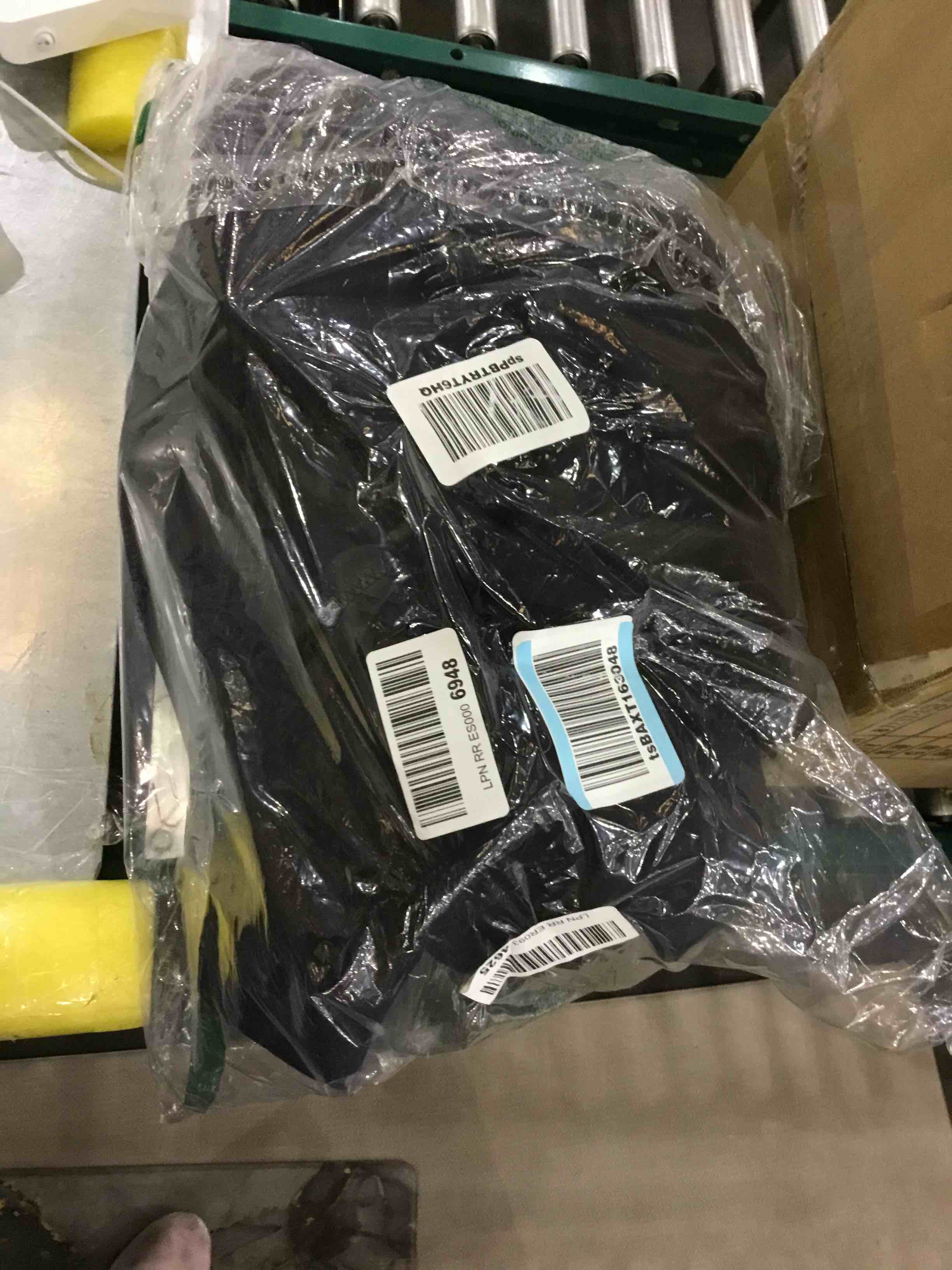 https://s3.amazonaws.com/lotting-images-prod/bidfta/EXS00220770_1686314962859.jpeg