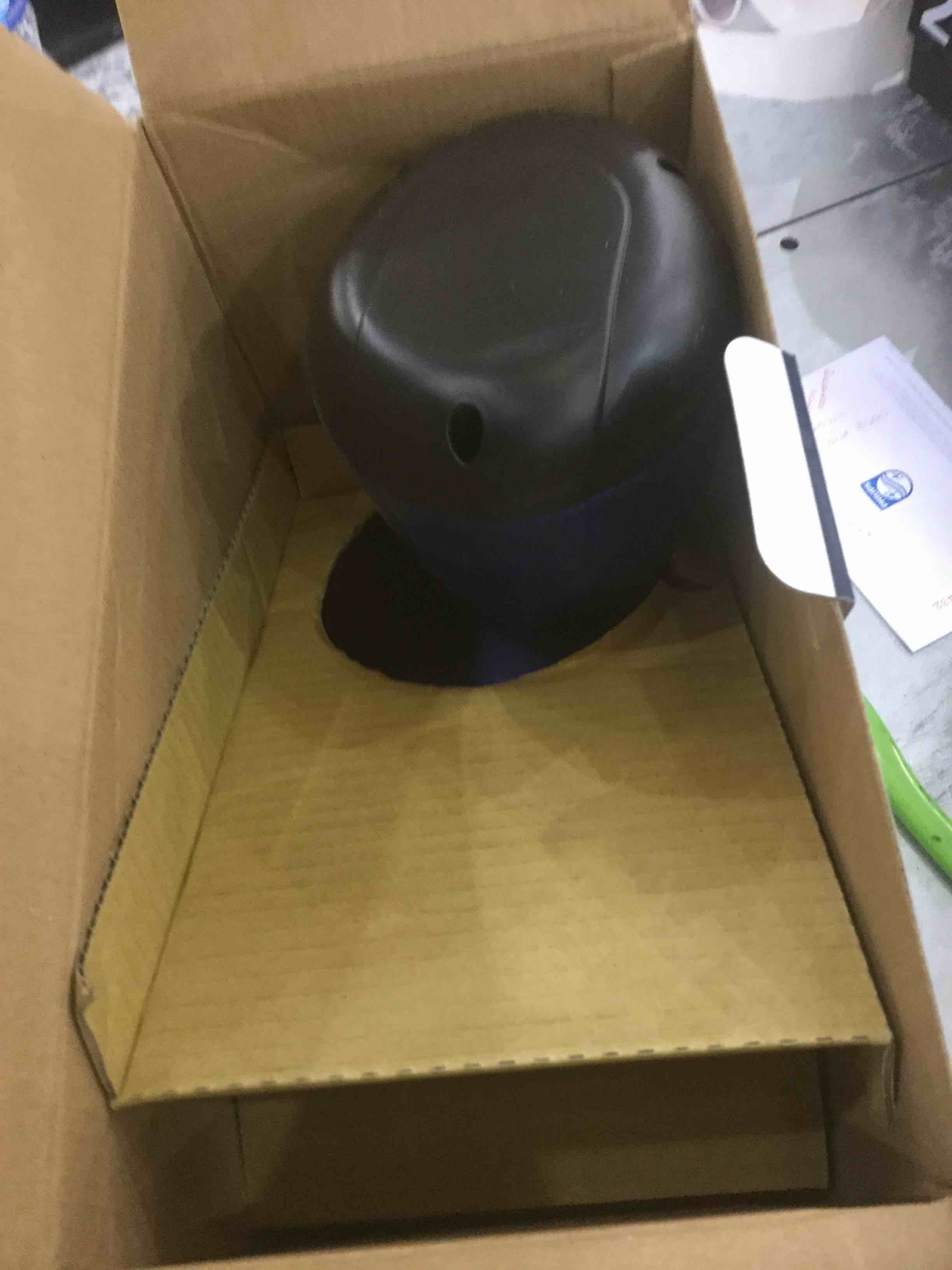 https://s3.amazonaws.com/lotting-images-prod/bidfta/EXS00222259_1686576159753.jpeg
