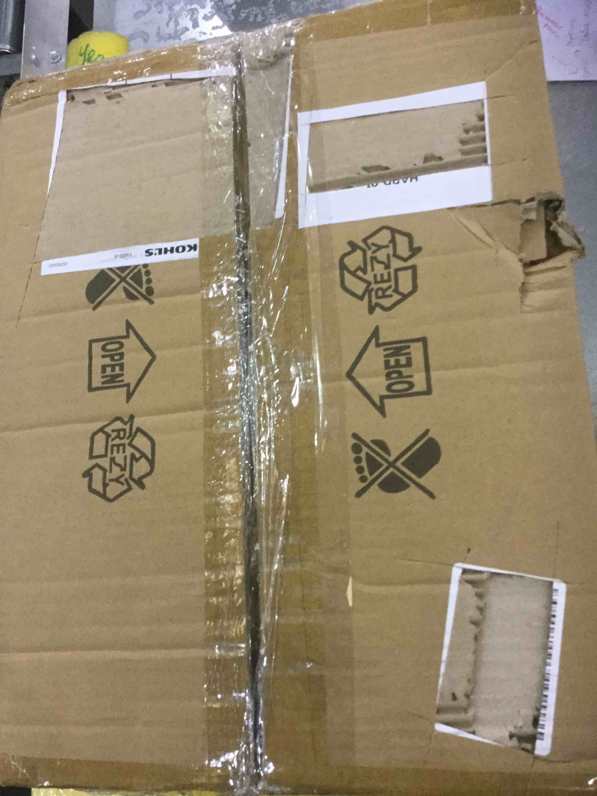 https://s3.amazonaws.com/lotting-images-prod/bidfta/EXS00222348_1686748767550.jpeg