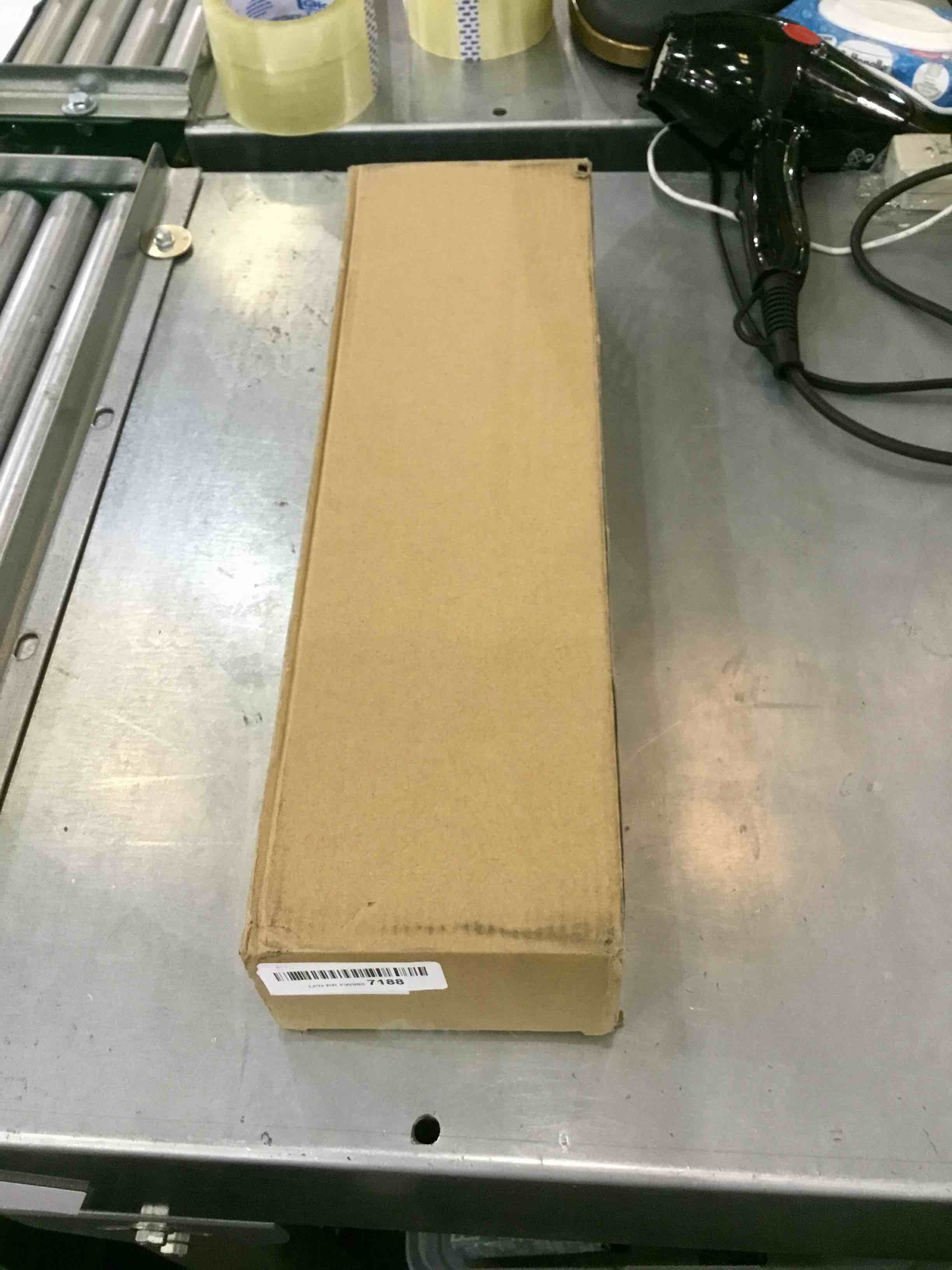 https://s3.amazonaws.com/lotting-images-prod/bidfta/EXS00223172_1686157942145.jpeg